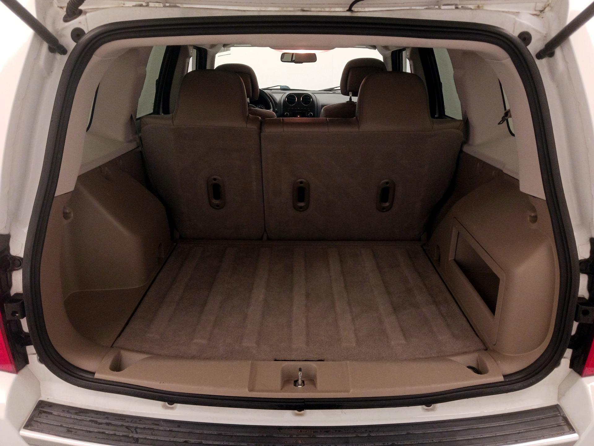 Thumbnail: 2017 Jeep Patriot - 19