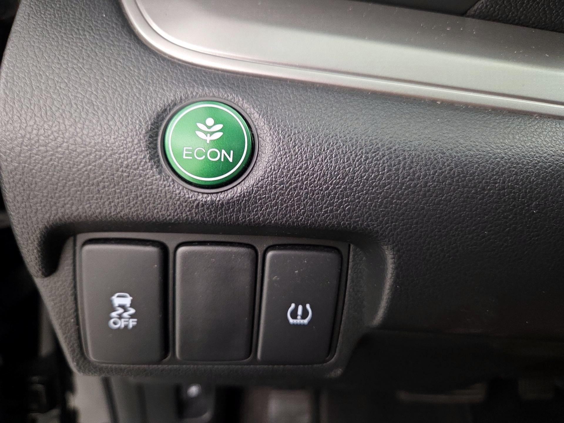 Thumbnail: 2016 Honda CR-V - 13