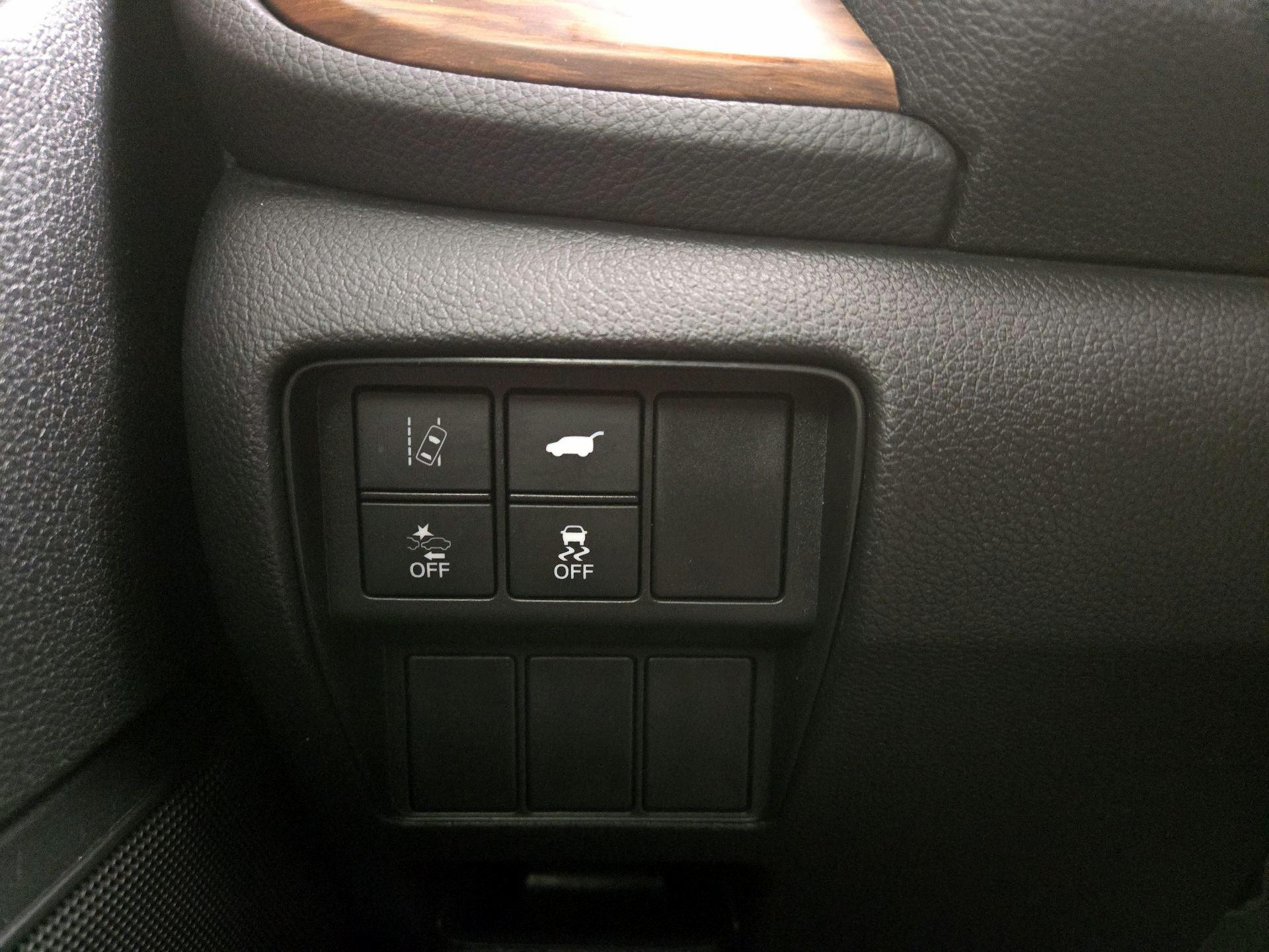Thumbnail: 2017 Honda CR-V - 13