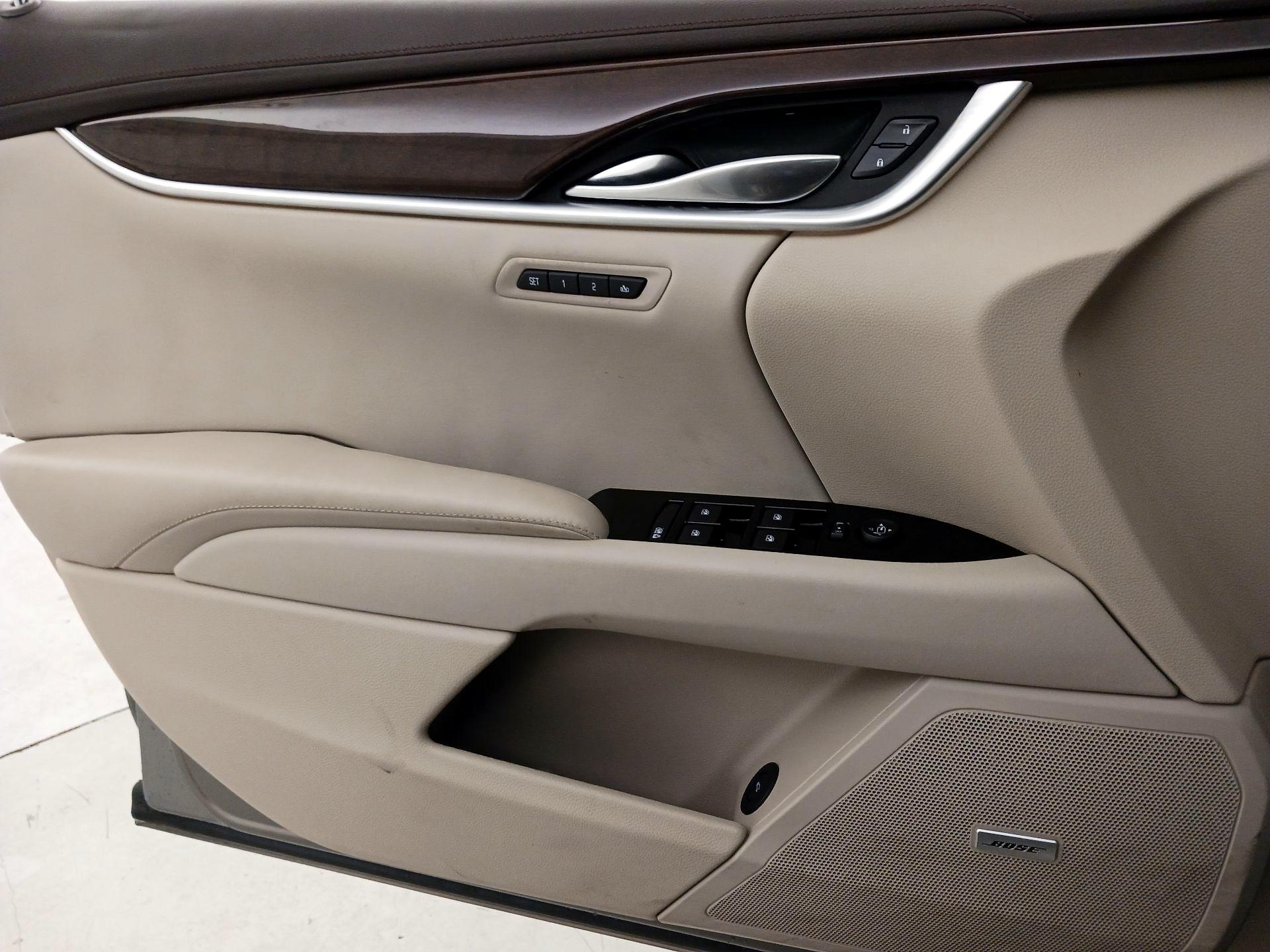 Thumbnail: 2017 Cadillac XTS - 12