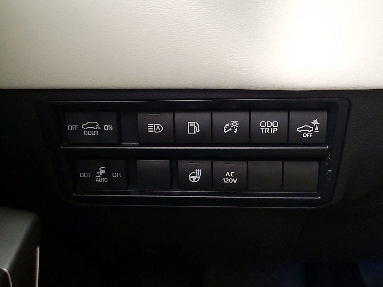 2023 Toyota Sequoia Capstone - Photo 14