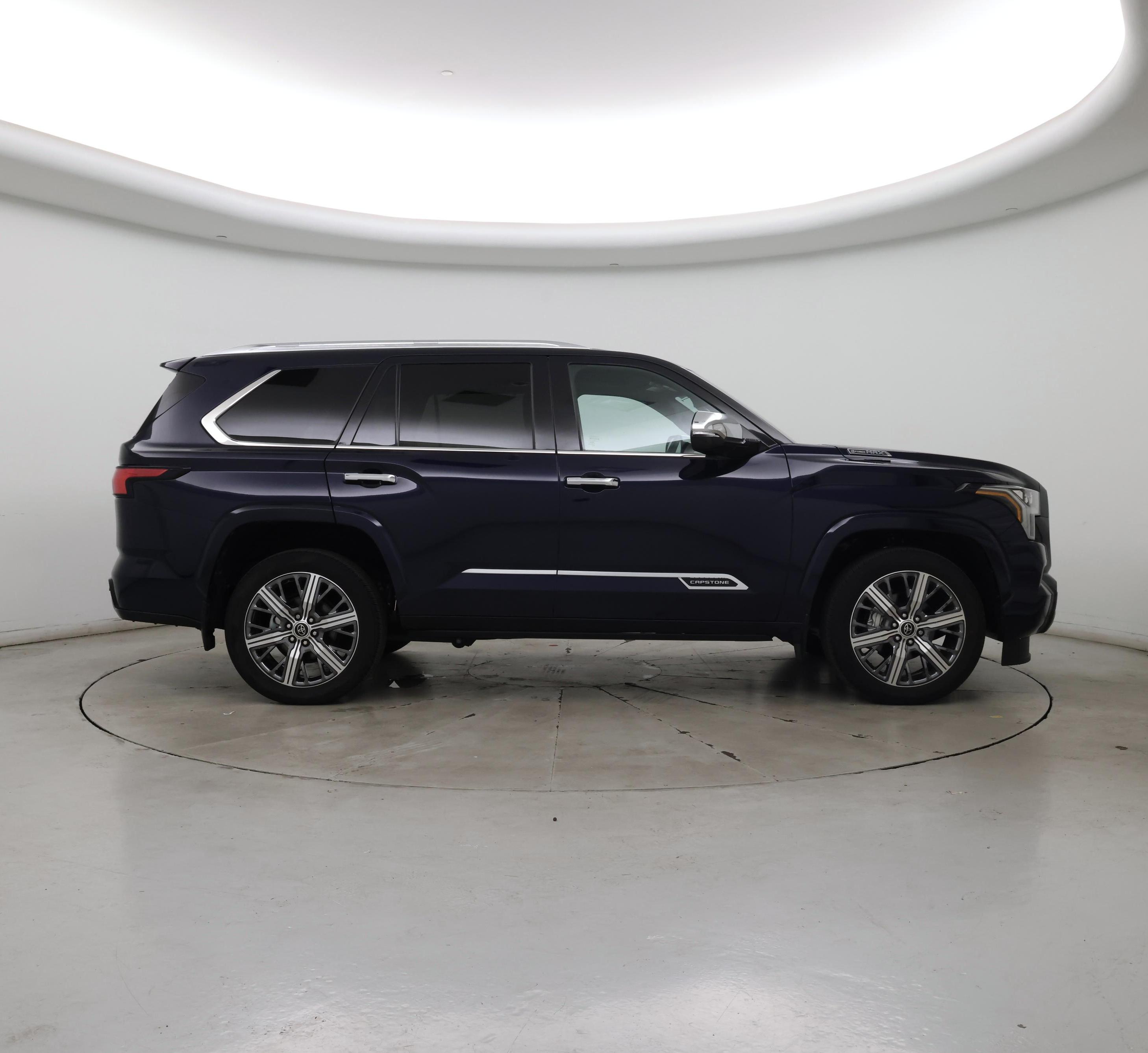 Thumbnail: 2023 Toyota Sequoia - 7