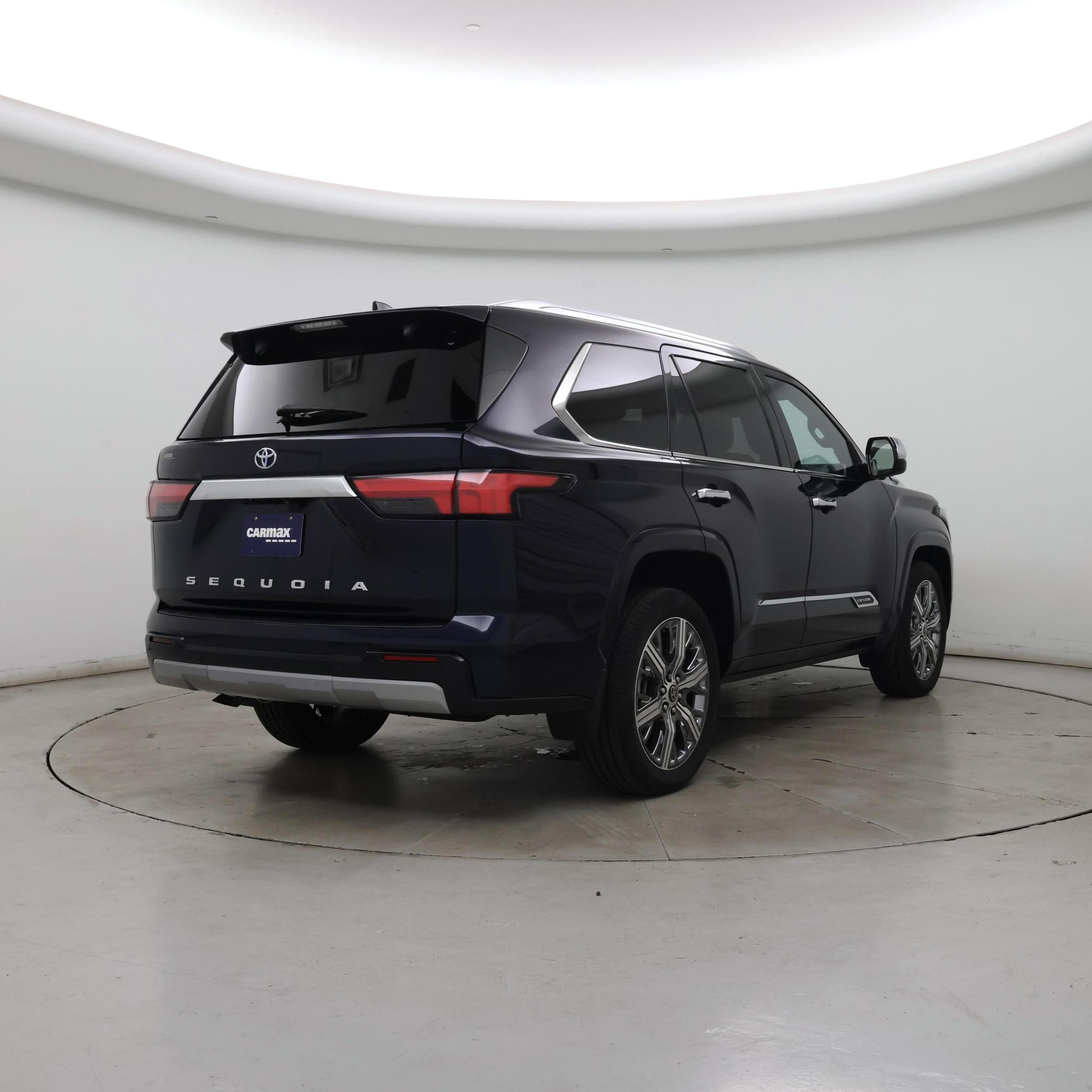 Thumbnail: 2023 Toyota Sequoia - 8