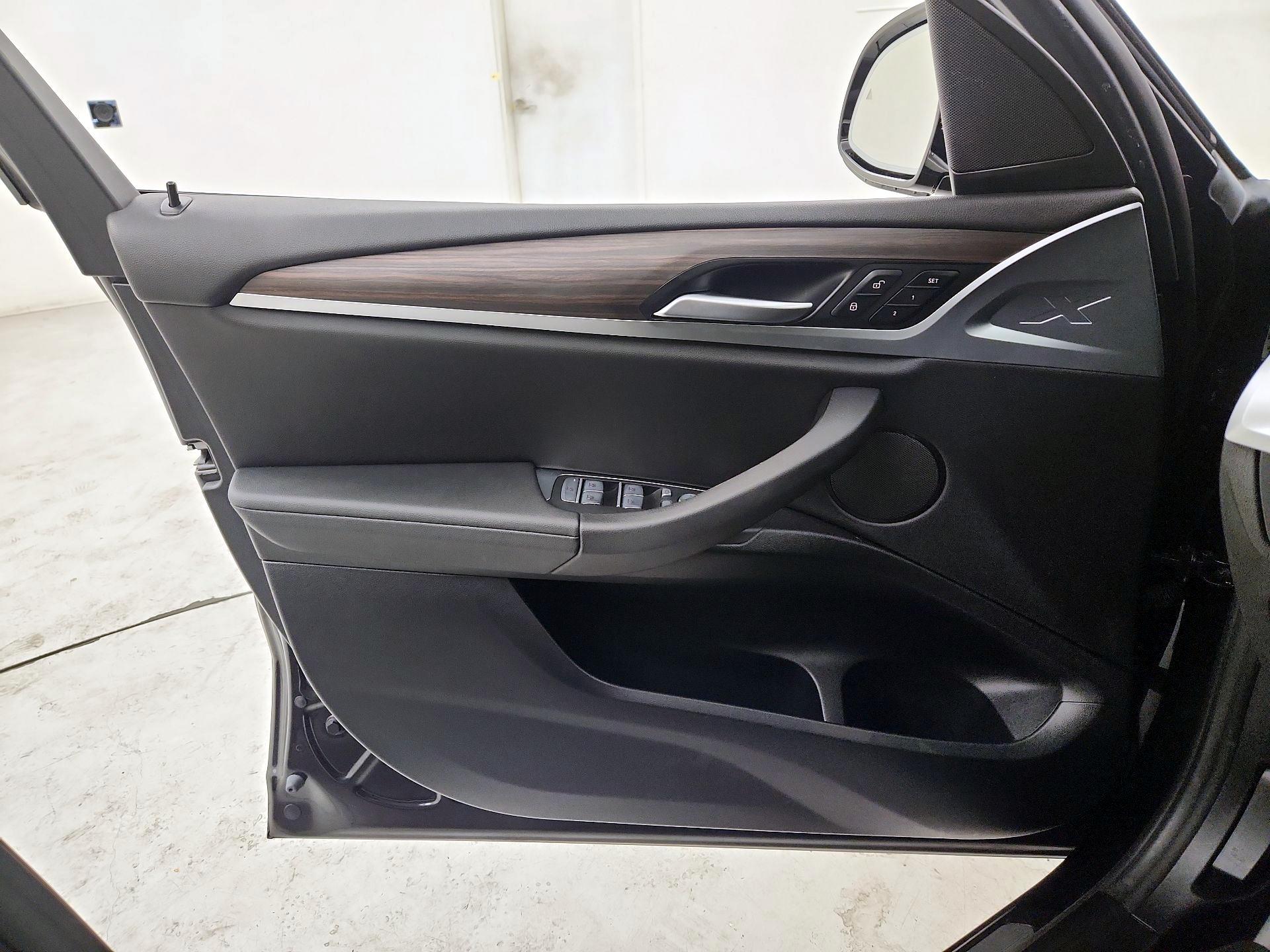 Thumbnail: 2021 BMW X3 - 12