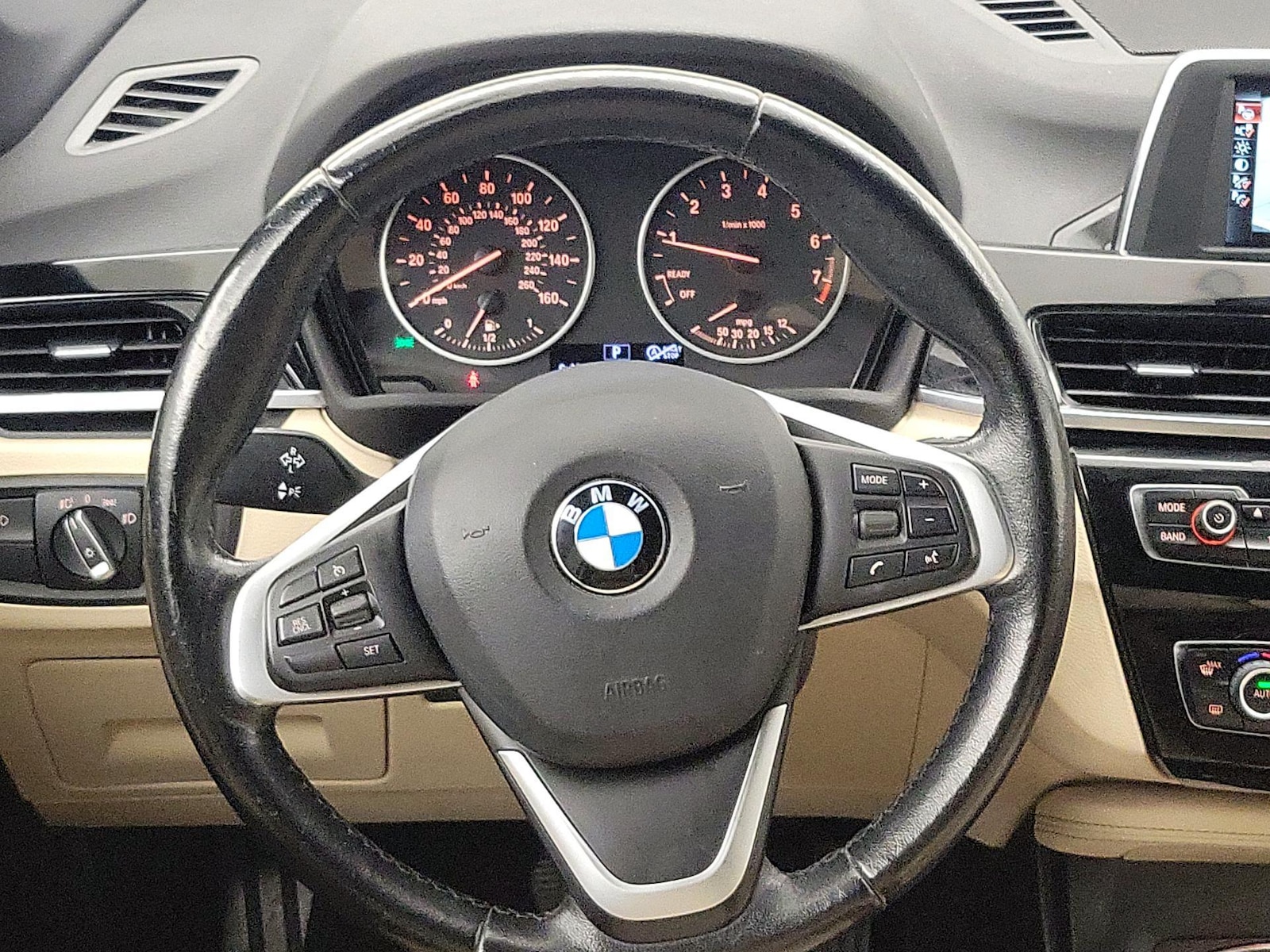 2017 BMW X1 28i - Photo 11