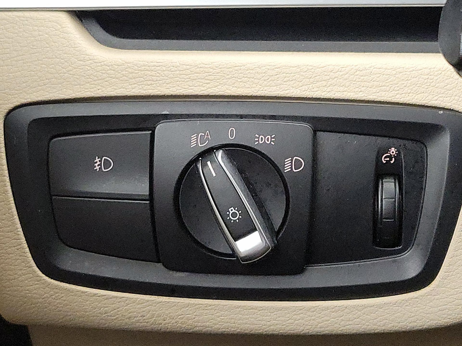 2017 BMW X1 28i - Photo 14