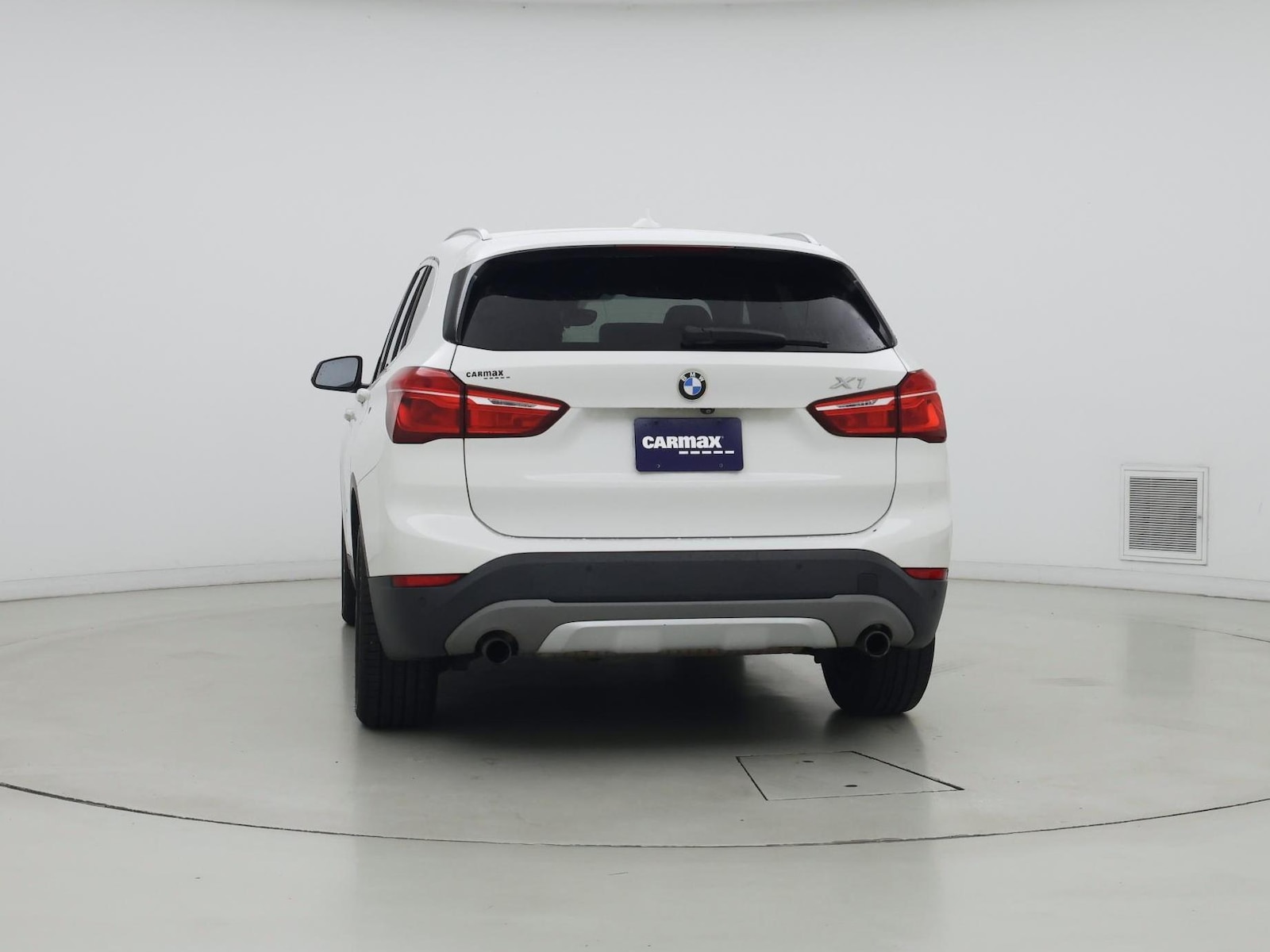 2017 BMW X1 28i - Photo 7