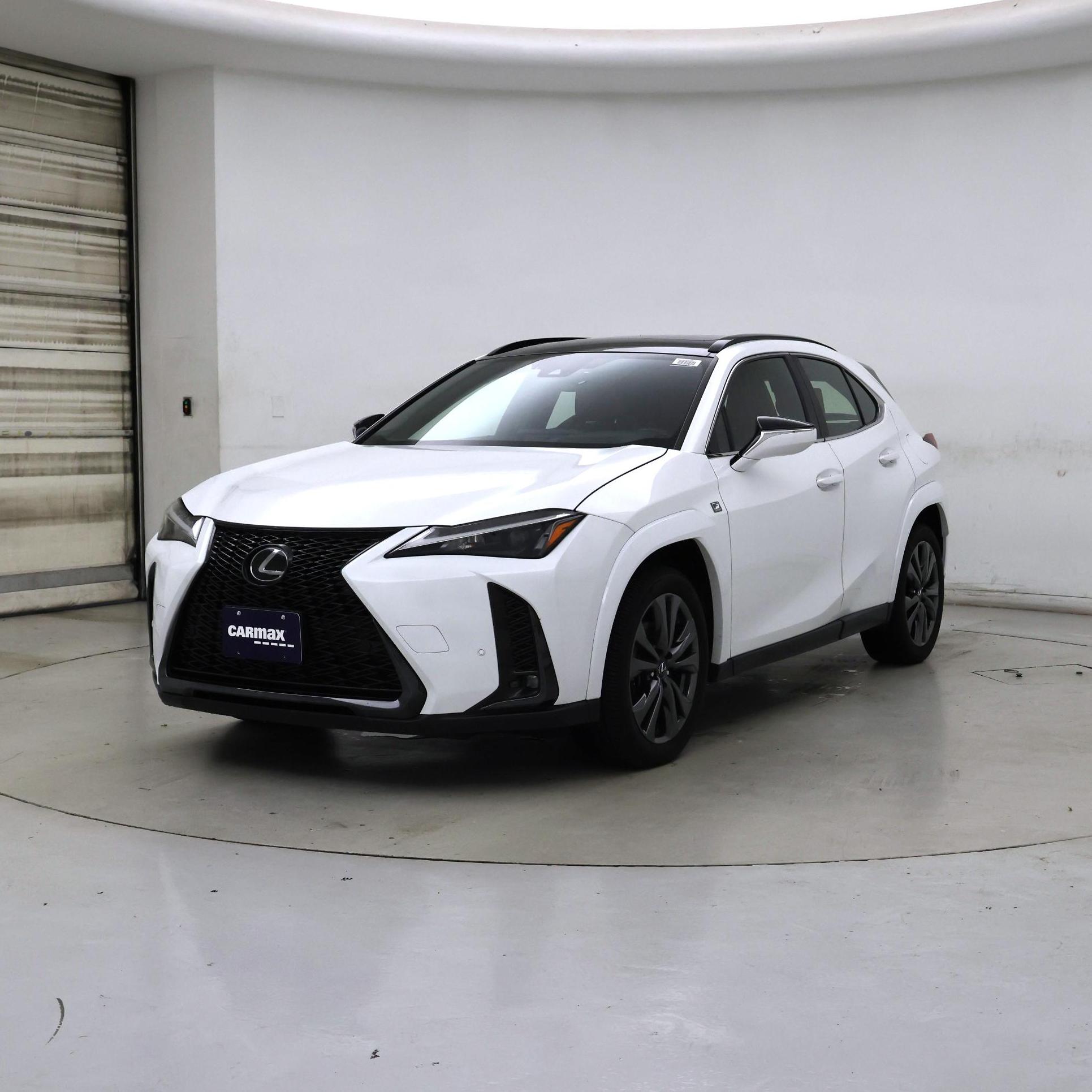 Thumbnail: 2023 Lexus UX - 4