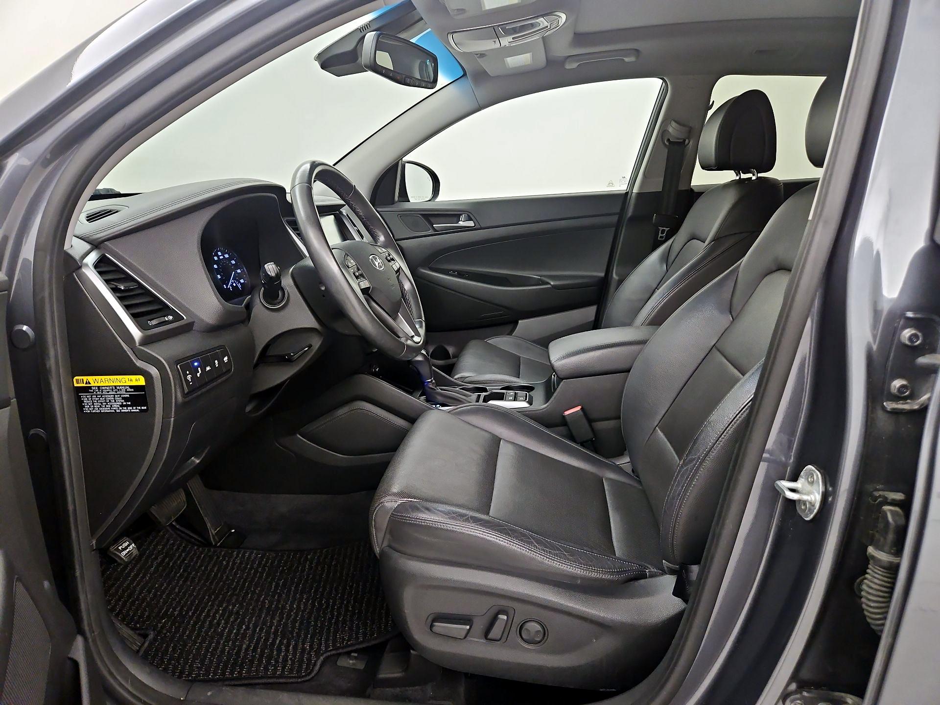 Thumbnail: 2016 Hyundai Tucson - 11
