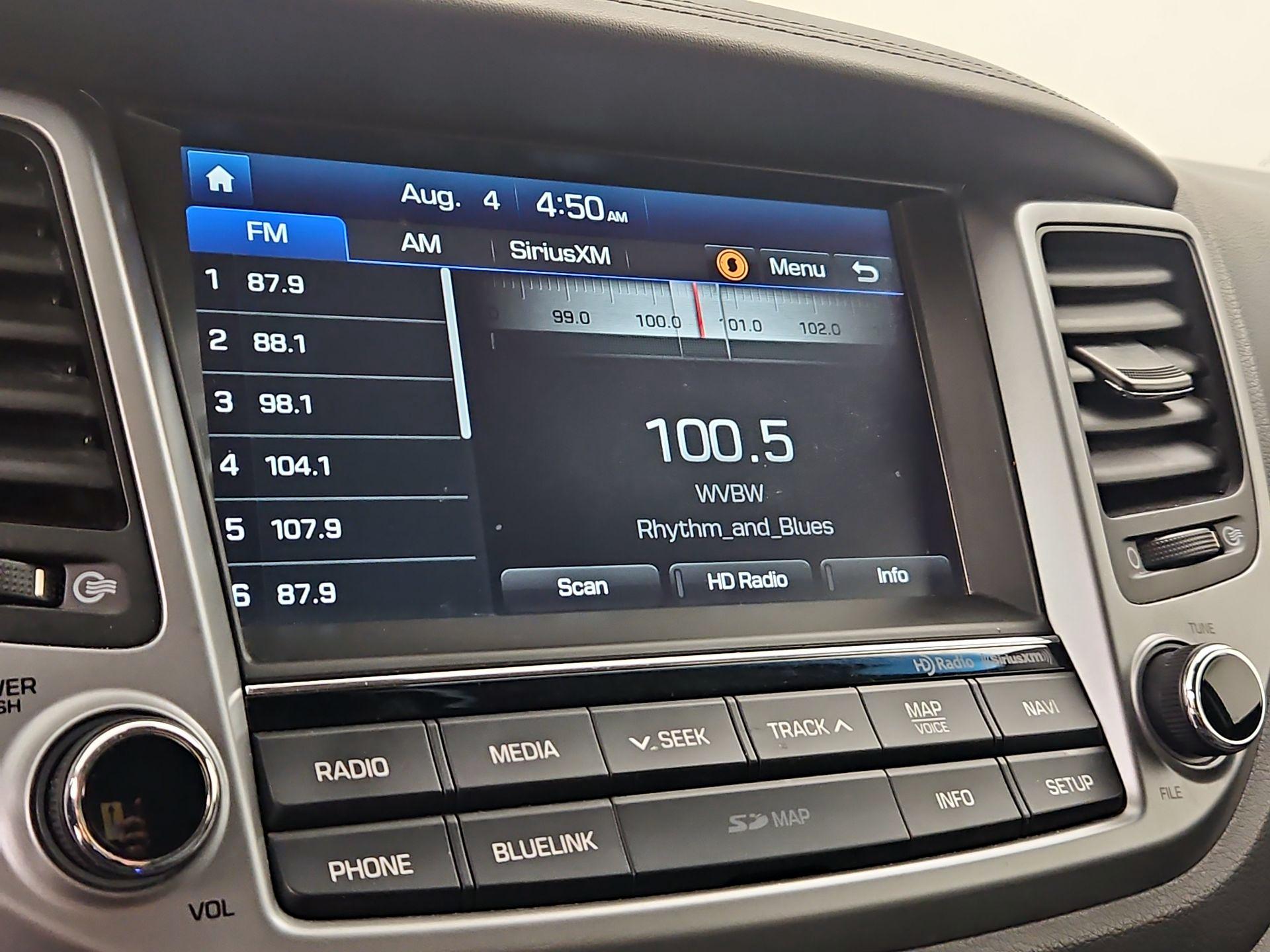 Thumbnail: 2016 Hyundai Tucson - 16