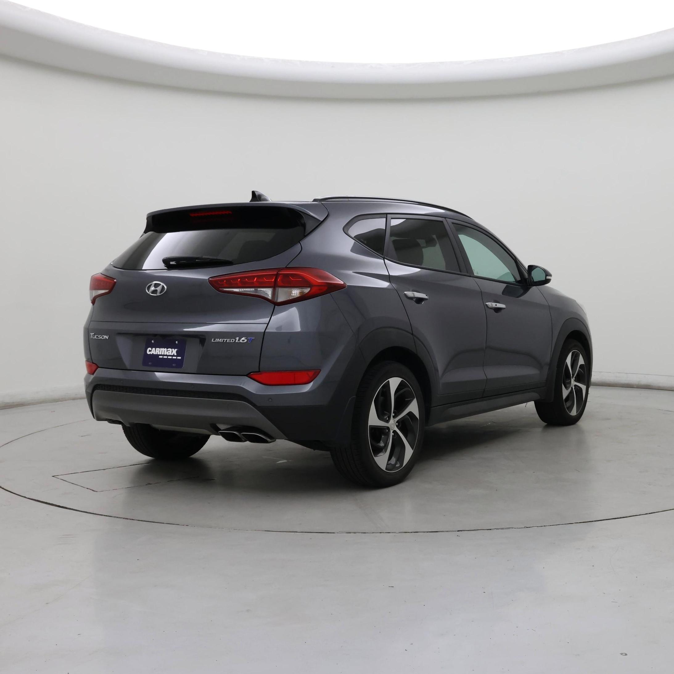 Thumbnail: 2016 Hyundai Tucson - 8
