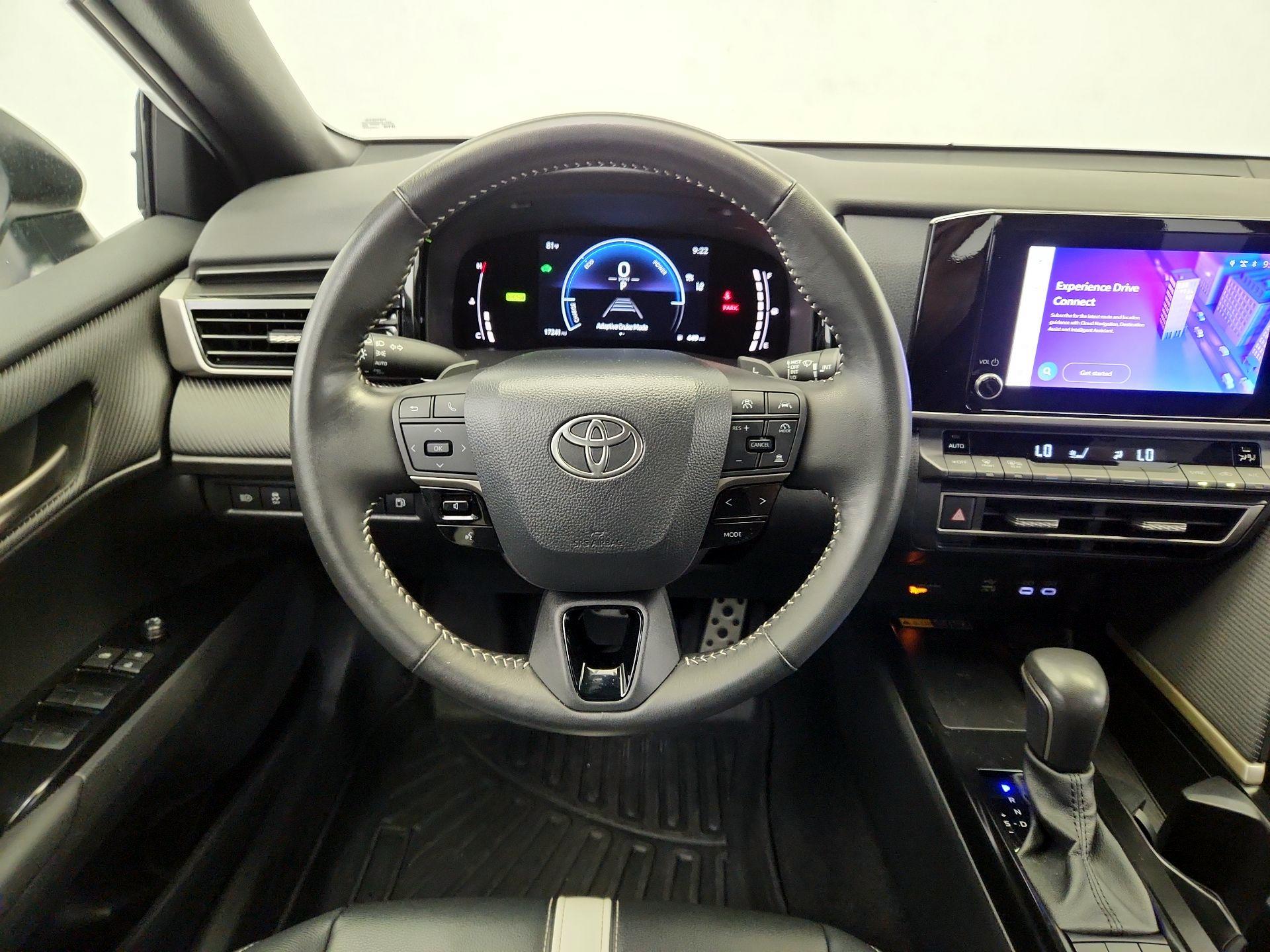 Thumbnail: 2025 Toyota Camry - 10