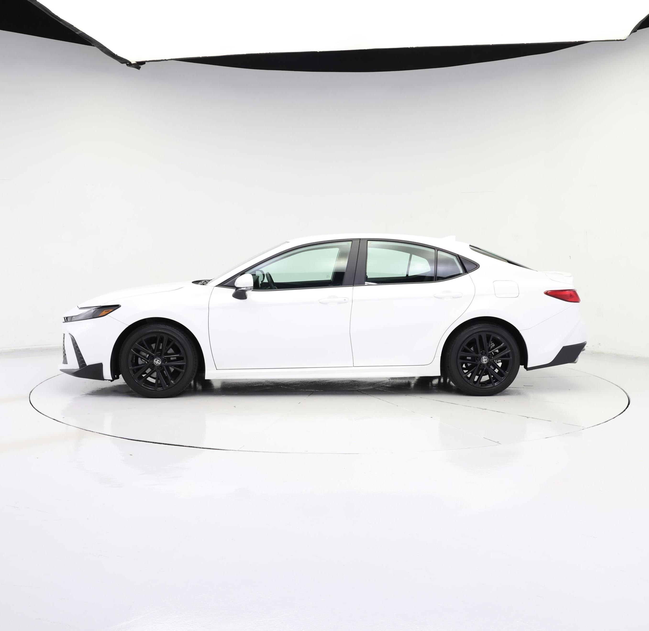 Thumbnail: 2025 Toyota Camry - 3