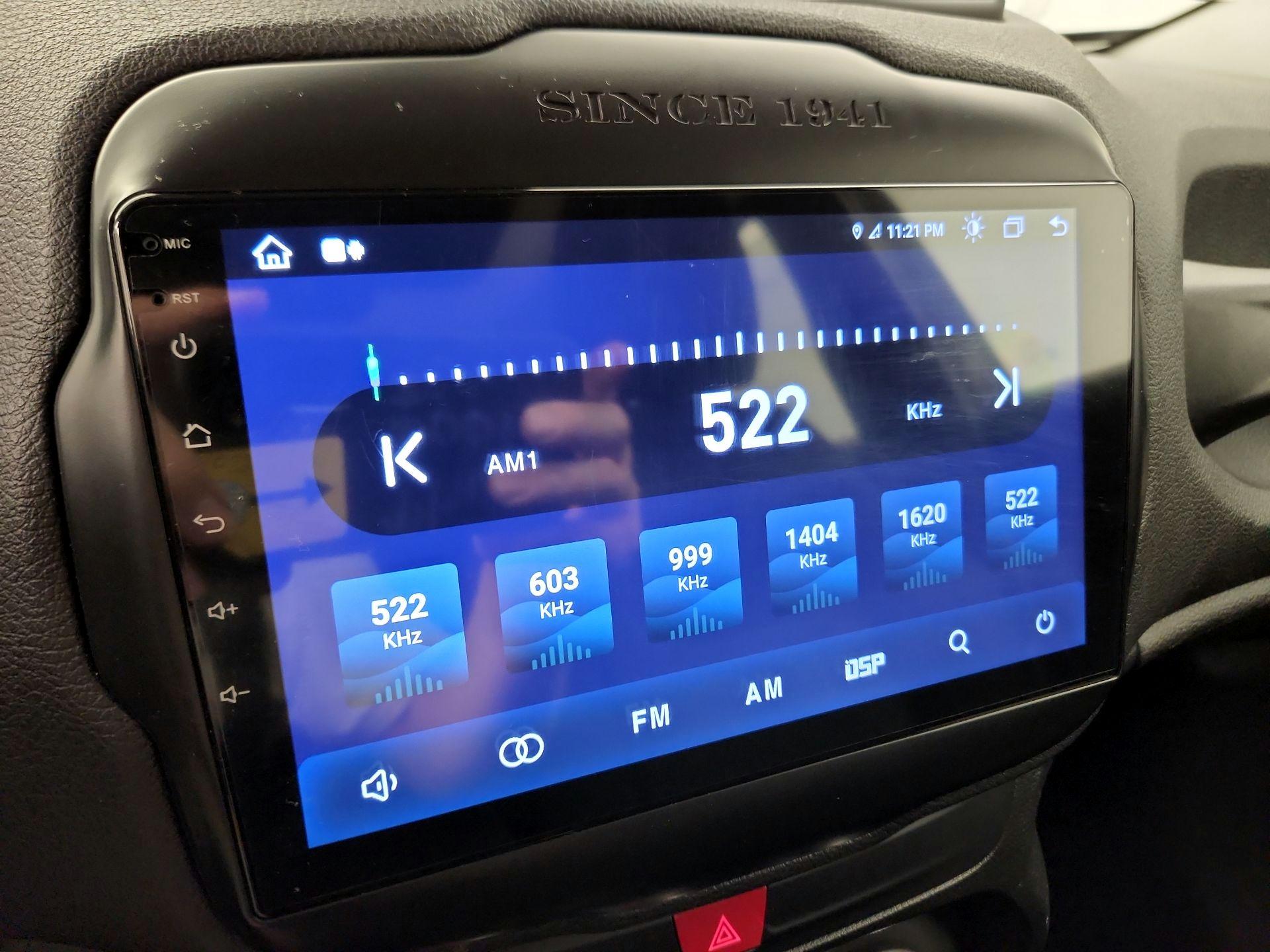 Thumbnail: 2016 Jeep Renegade - 15