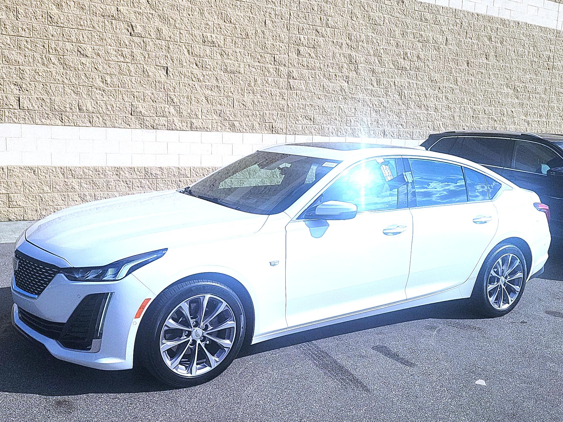 Thumbnail: 2022 Cadillac CT5 - 3