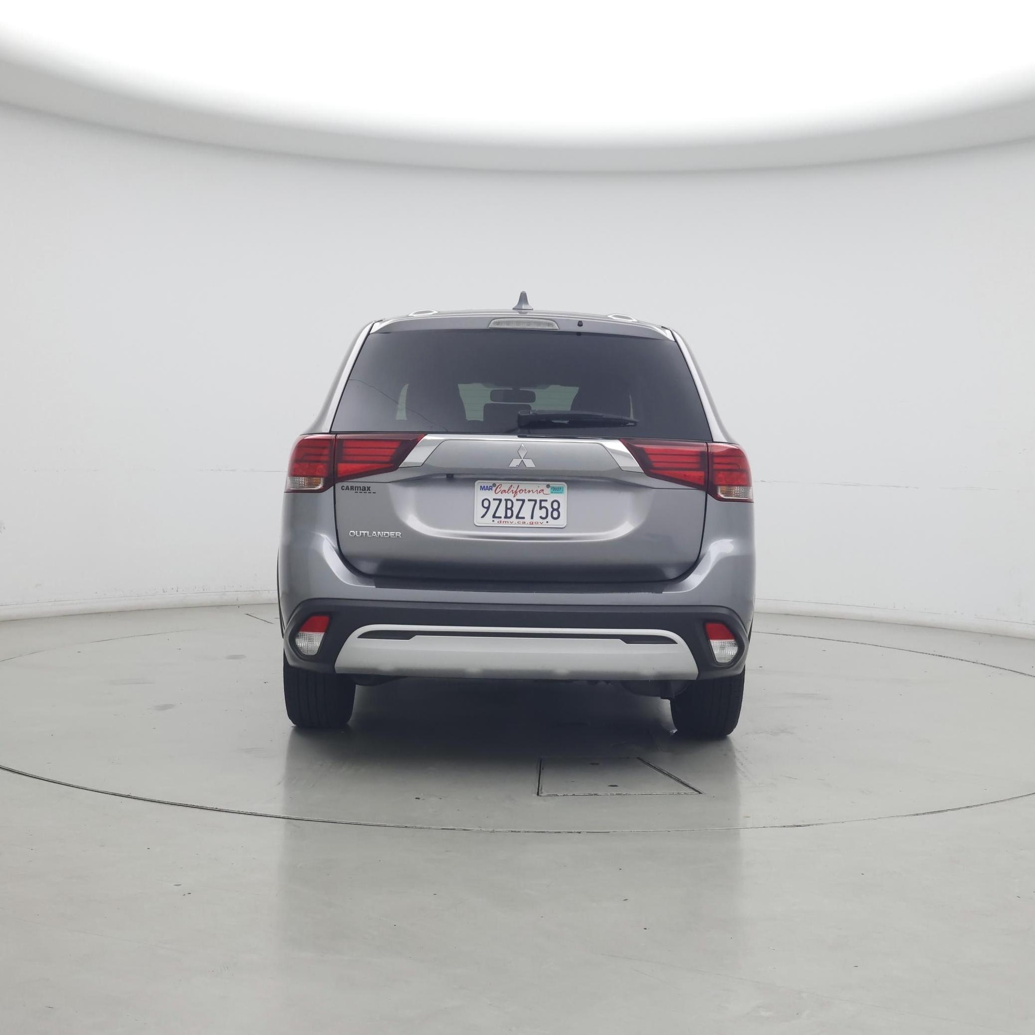 Thumbnail: 2020 Mitsubishi Outlander - 6