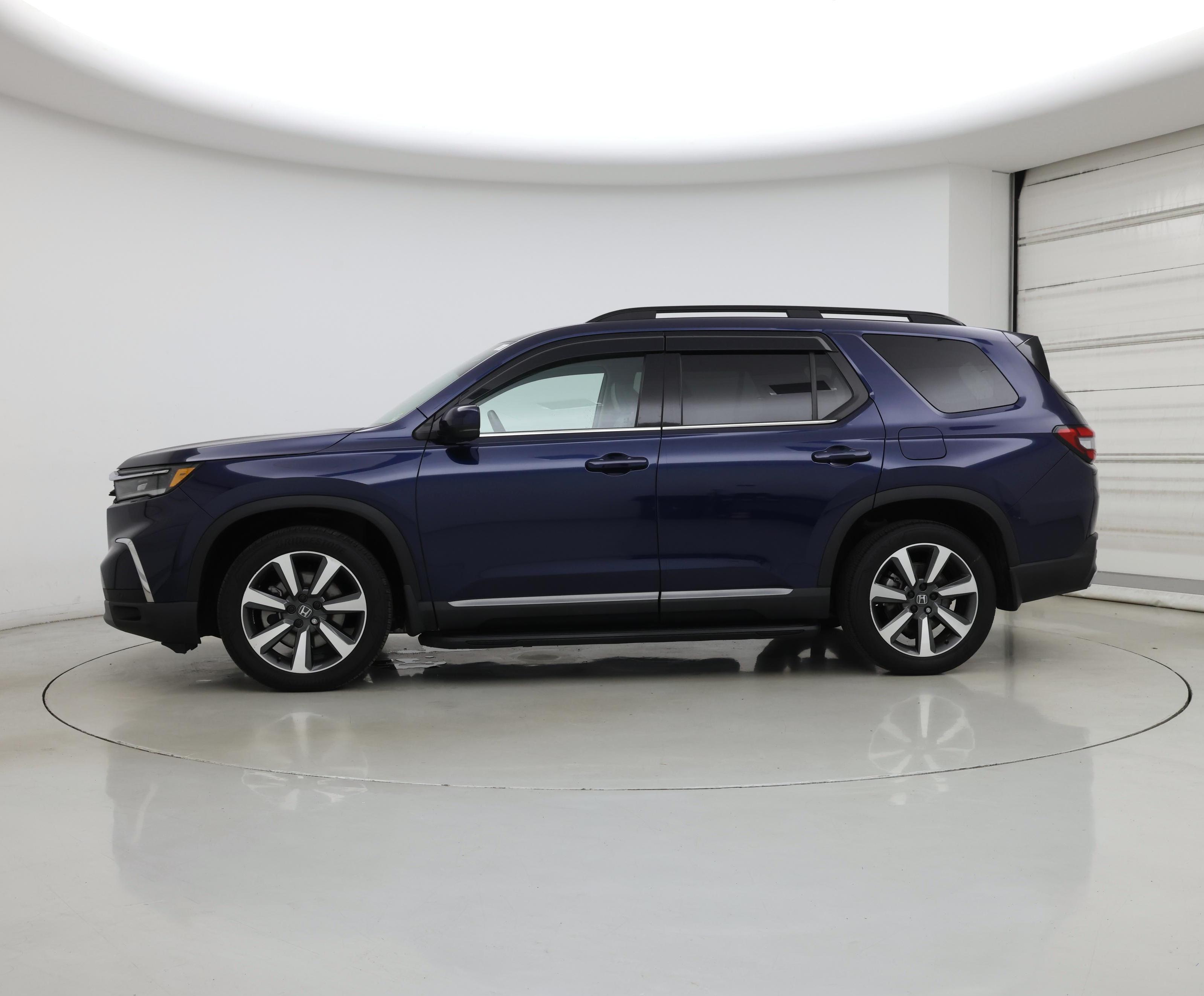 Thumbnail: 2023 Honda Pilot - 3