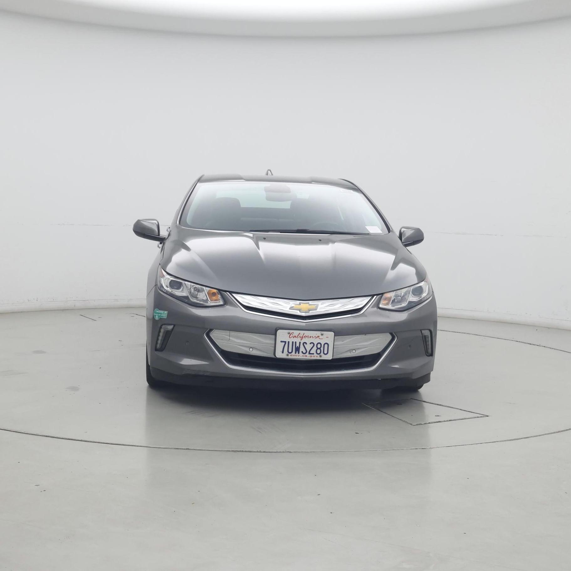 Thumbnail: 2017 Chevrolet Volt - 5