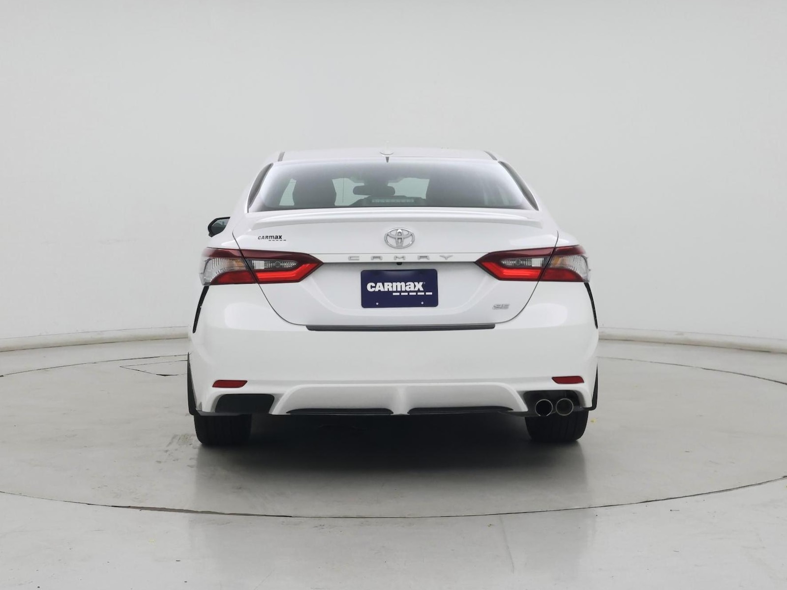 2023 Toyota Camry SE - Photo 7