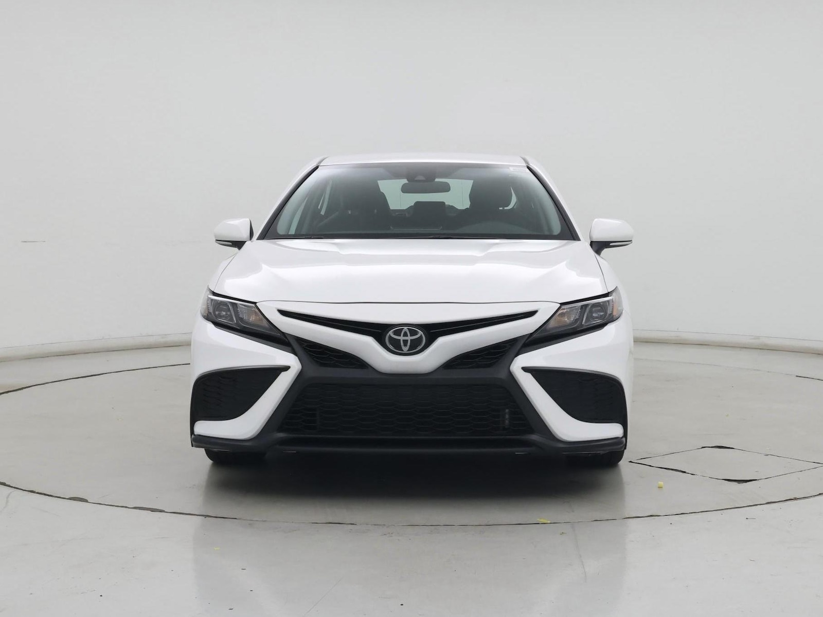 2023 Toyota Camry SE - Photo 8