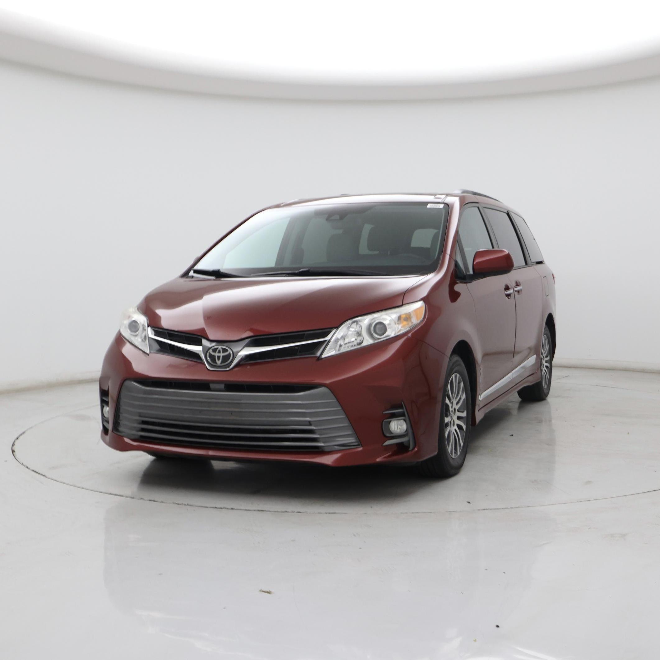 Thumbnail: 2020 Toyota Sienna - 4