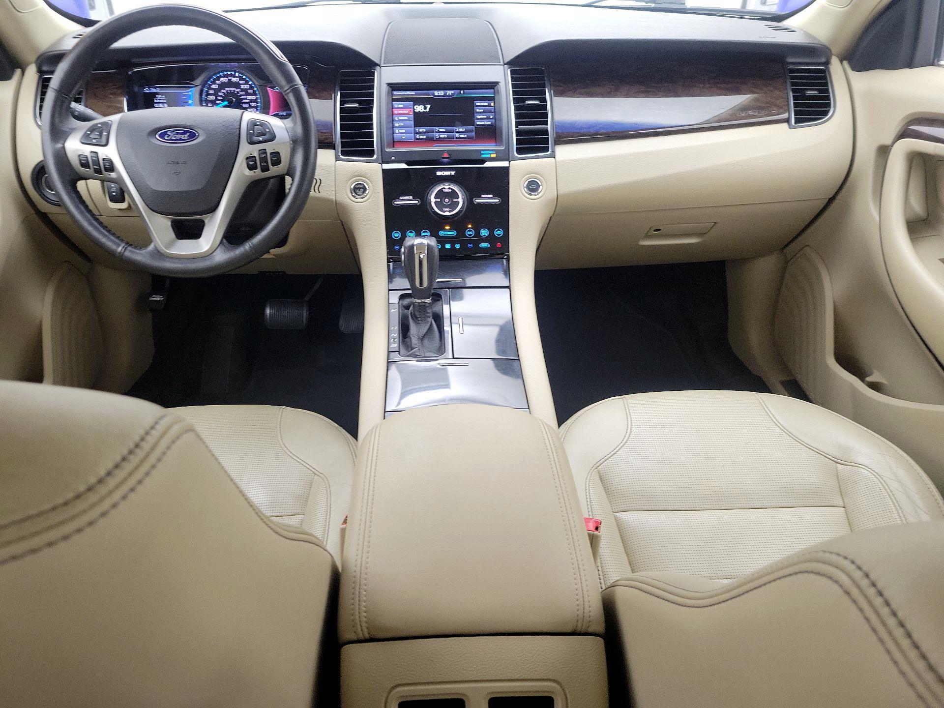 Thumbnail: 2015 Ford Taurus - 9