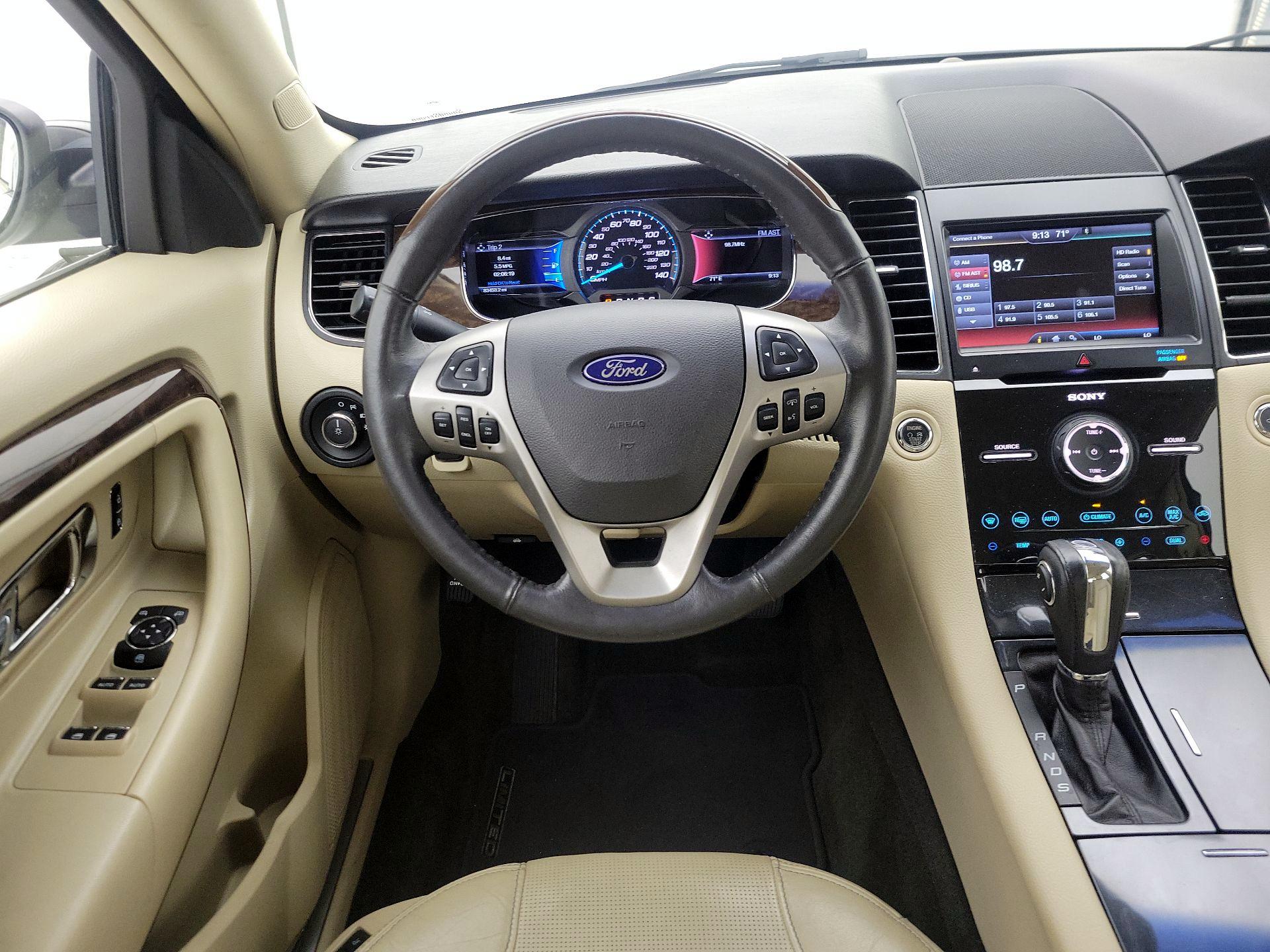 Thumbnail: 2015 Ford Taurus - 10