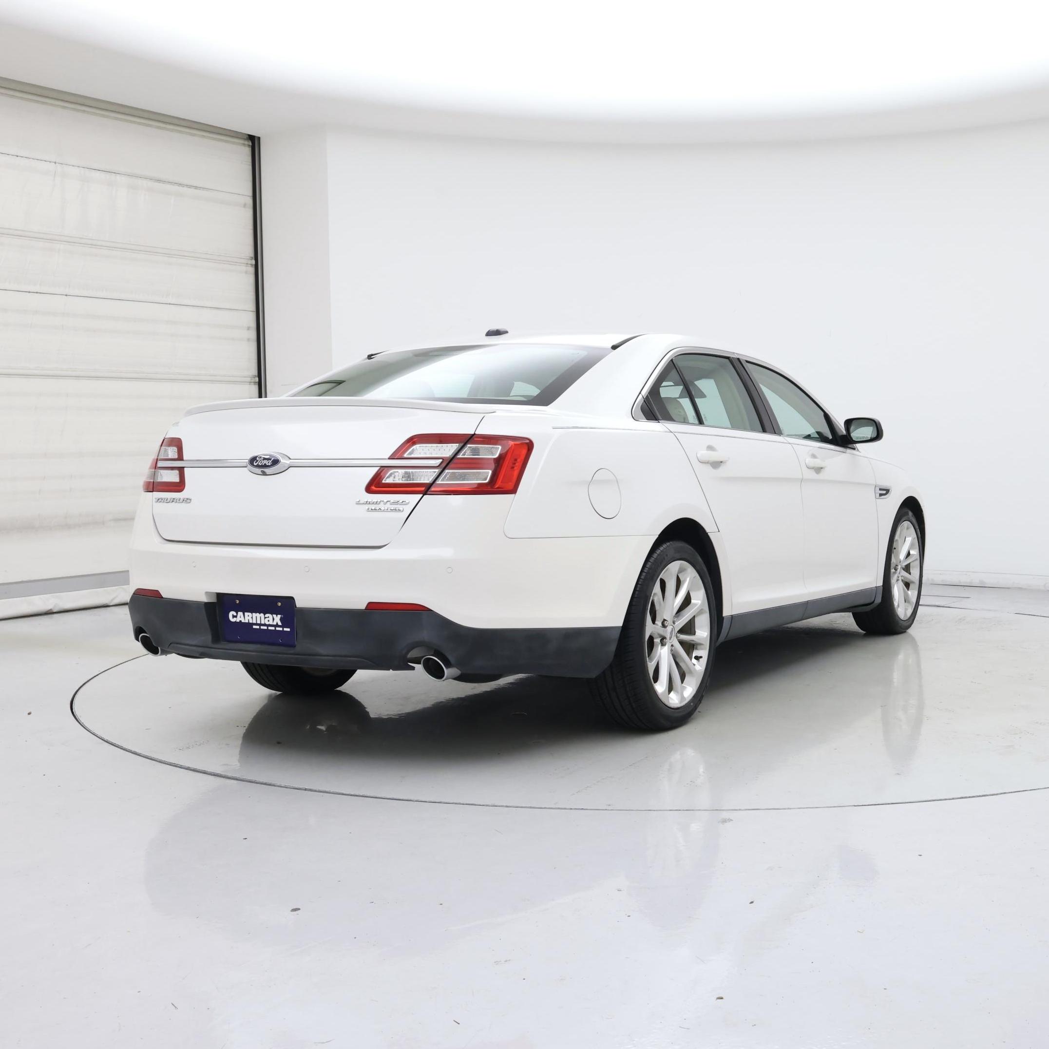 Thumbnail: 2015 Ford Taurus - 8