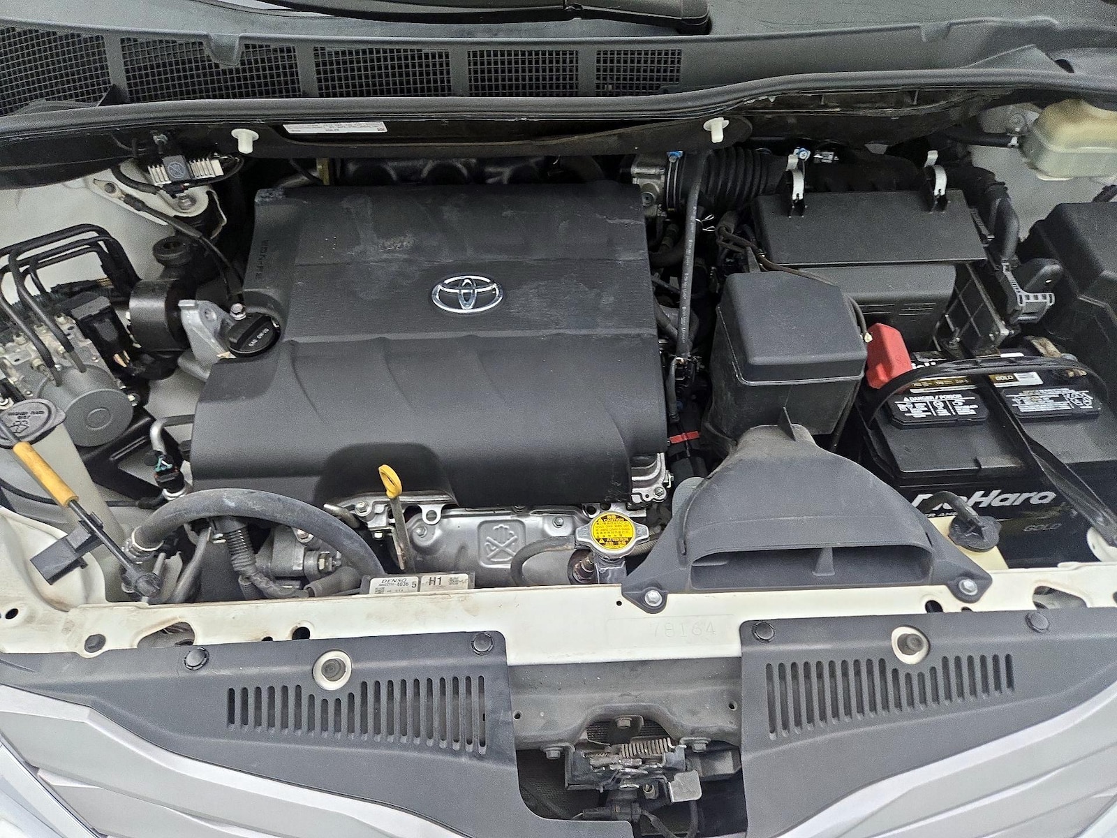 2015 Toyota Sienna XLE - Photo 25