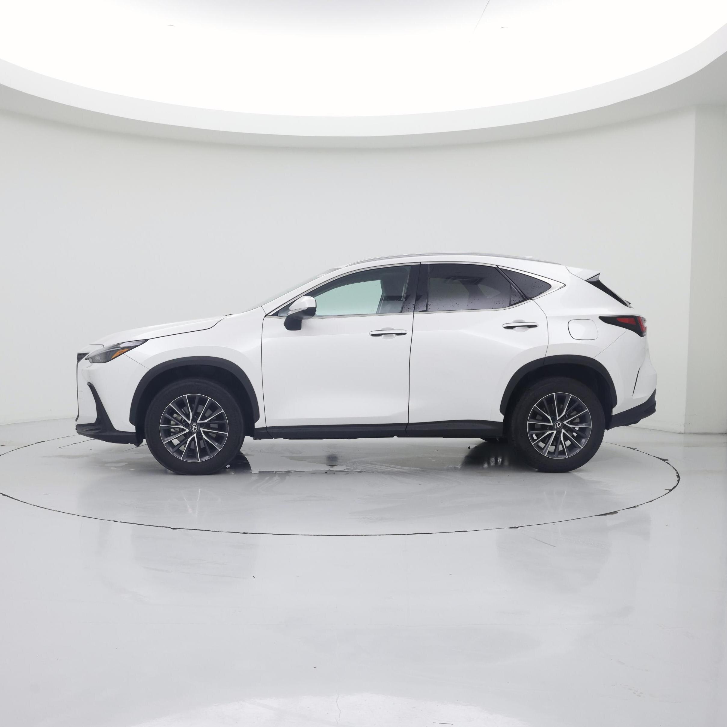 Thumbnail: 2025 Lexus NX - 3