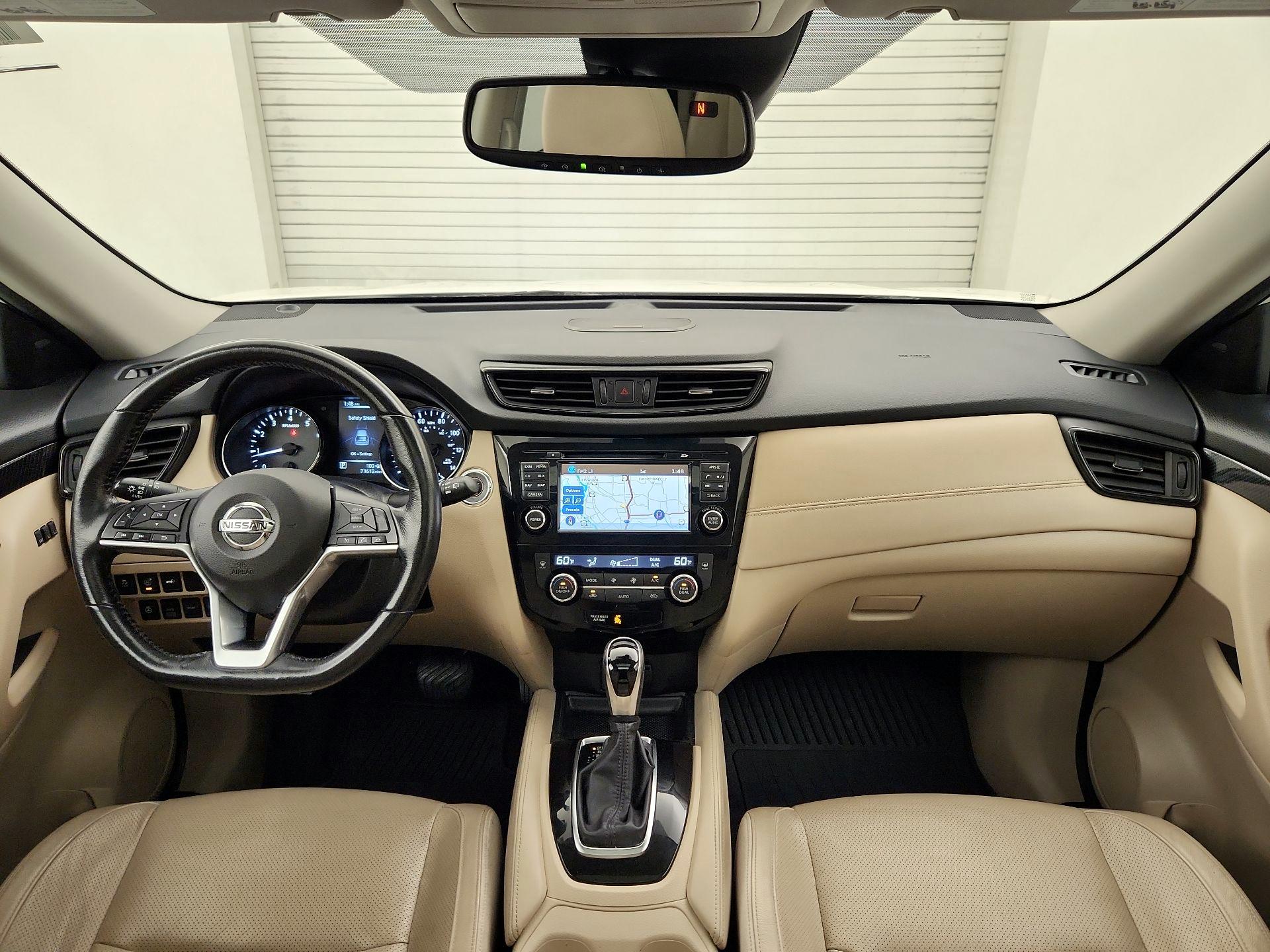Thumbnail: 2017 Nissan Rogue - 9