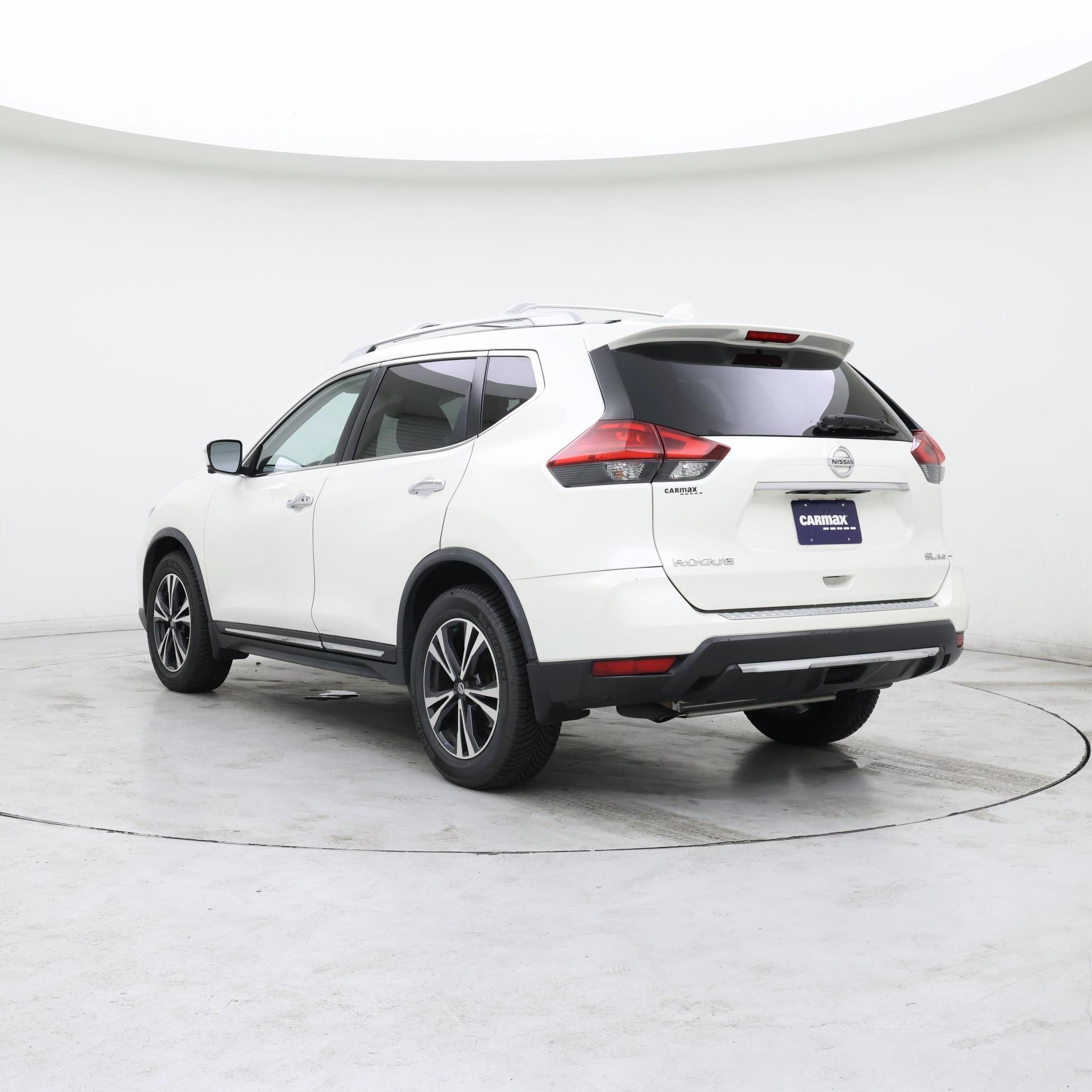 Thumbnail: 2017 Nissan Rogue - 2