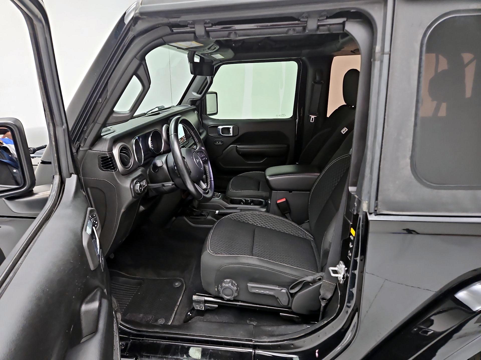 Thumbnail: 2021 Jeep Wrangler - 11