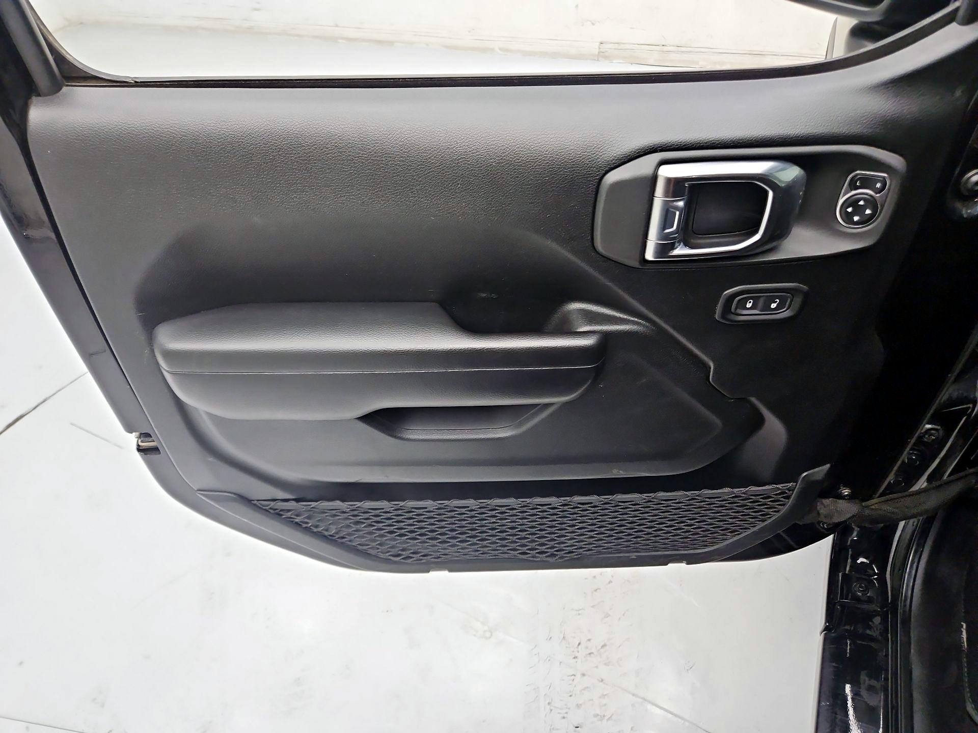 Thumbnail: 2021 Jeep Wrangler - 12