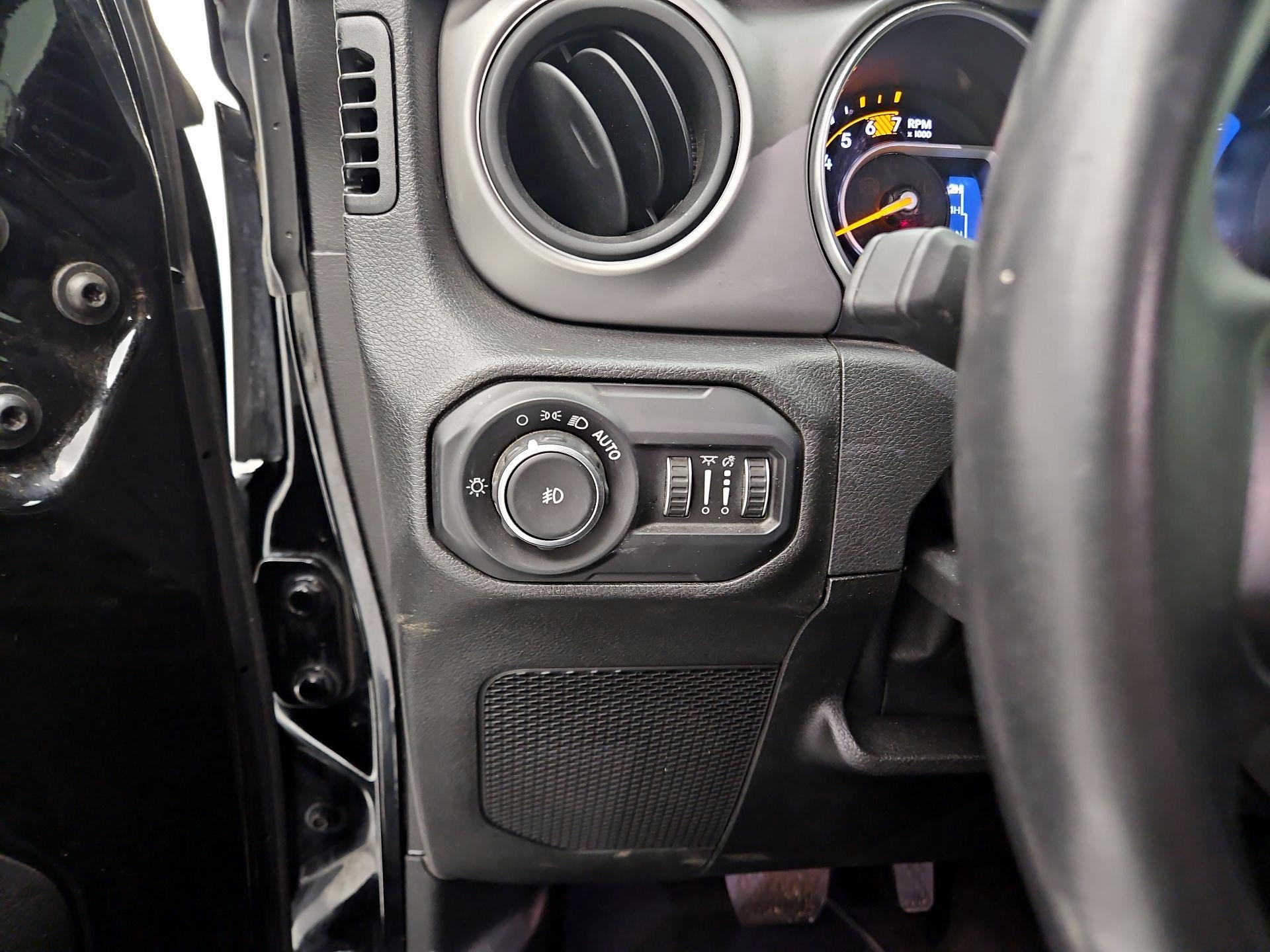 Thumbnail: 2021 Jeep Wrangler - 13