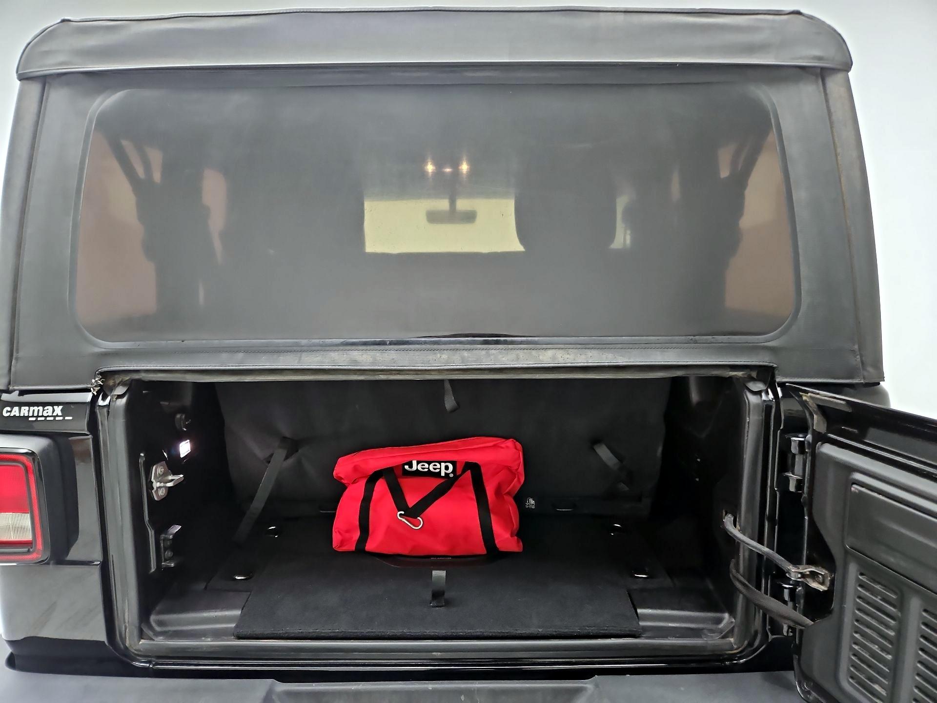Thumbnail: 2021 Jeep Wrangler - 20
