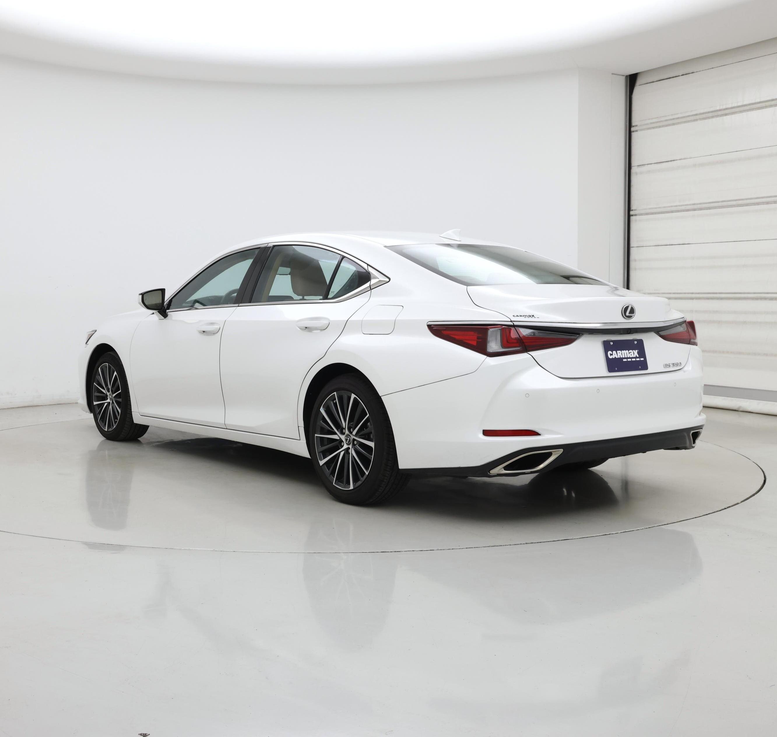 Thumbnail: 2024 Lexus ES - 2