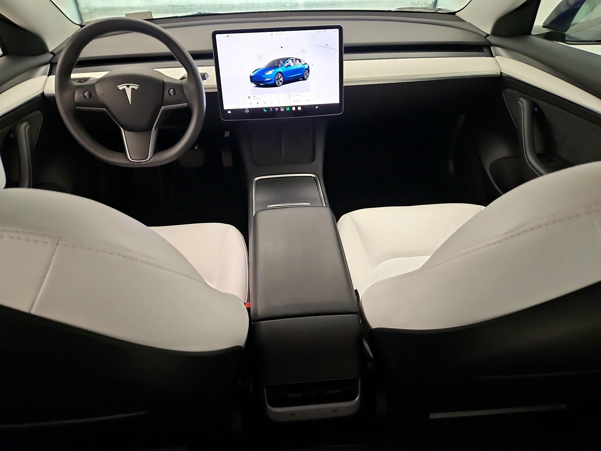 Thumbnail: 2023 Tesla Model 3 - 9