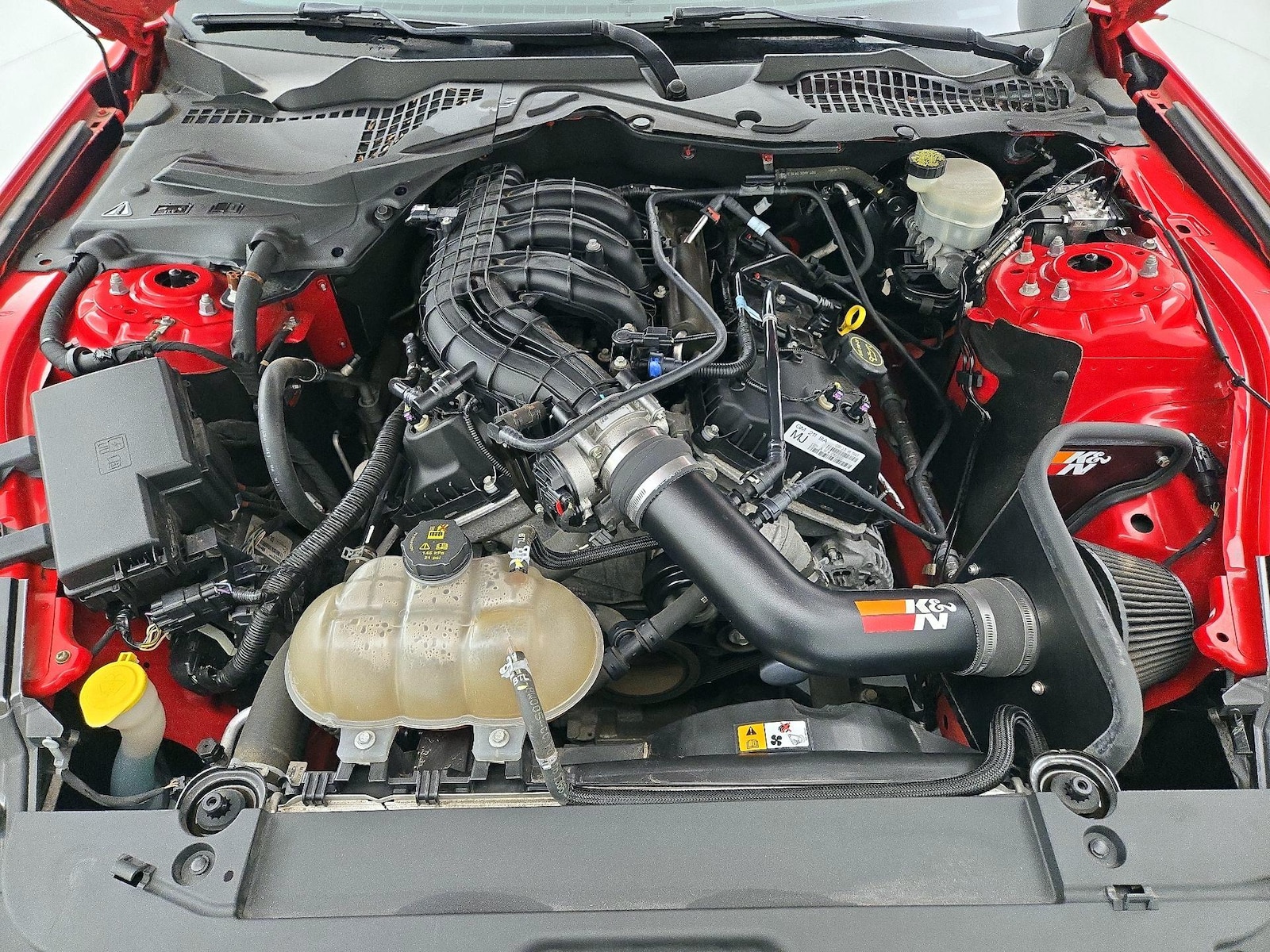 2017 Ford Mustang V6 - Photo 23