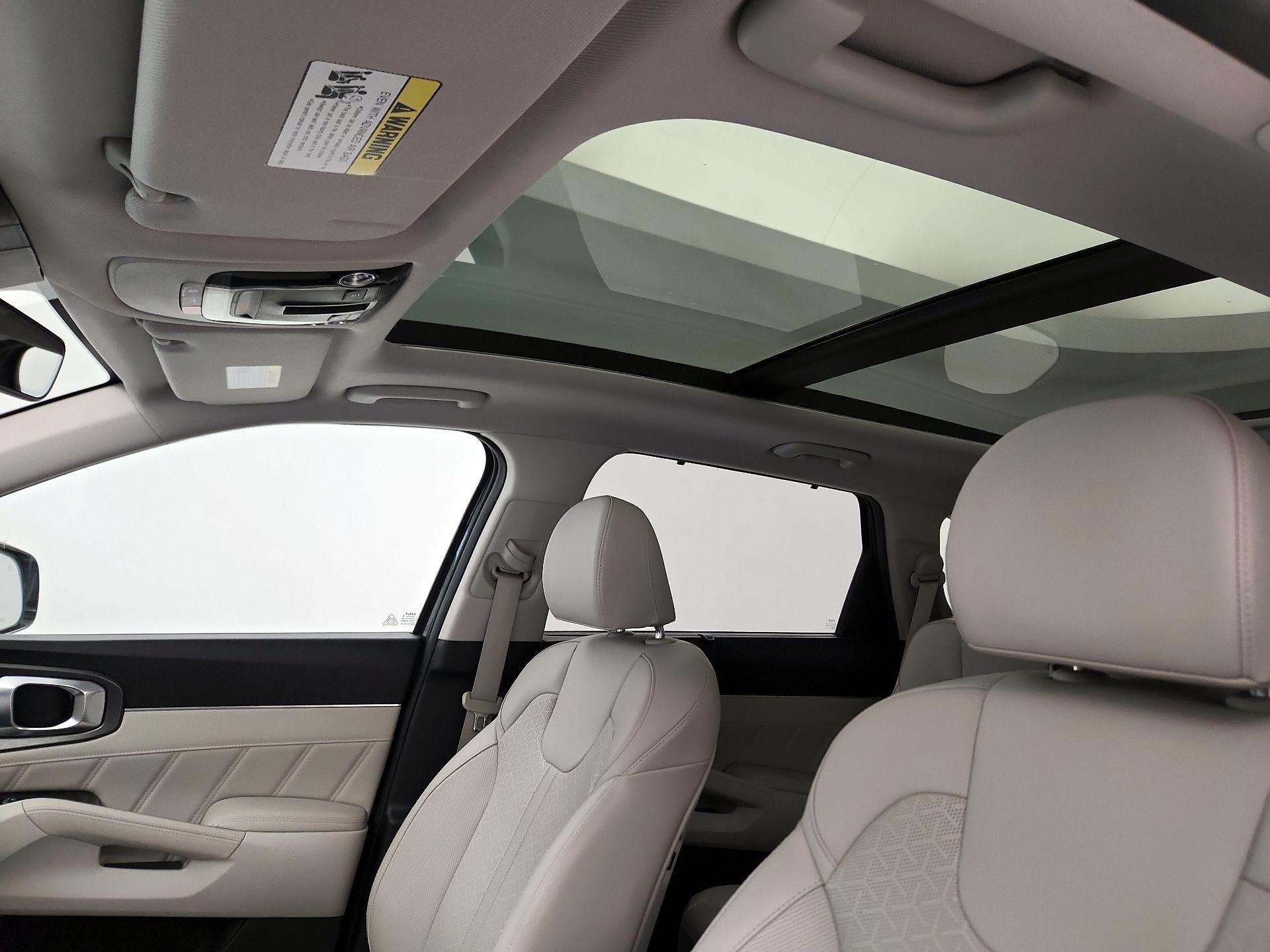 Thumbnail: 2024 Kia Sorento - 20