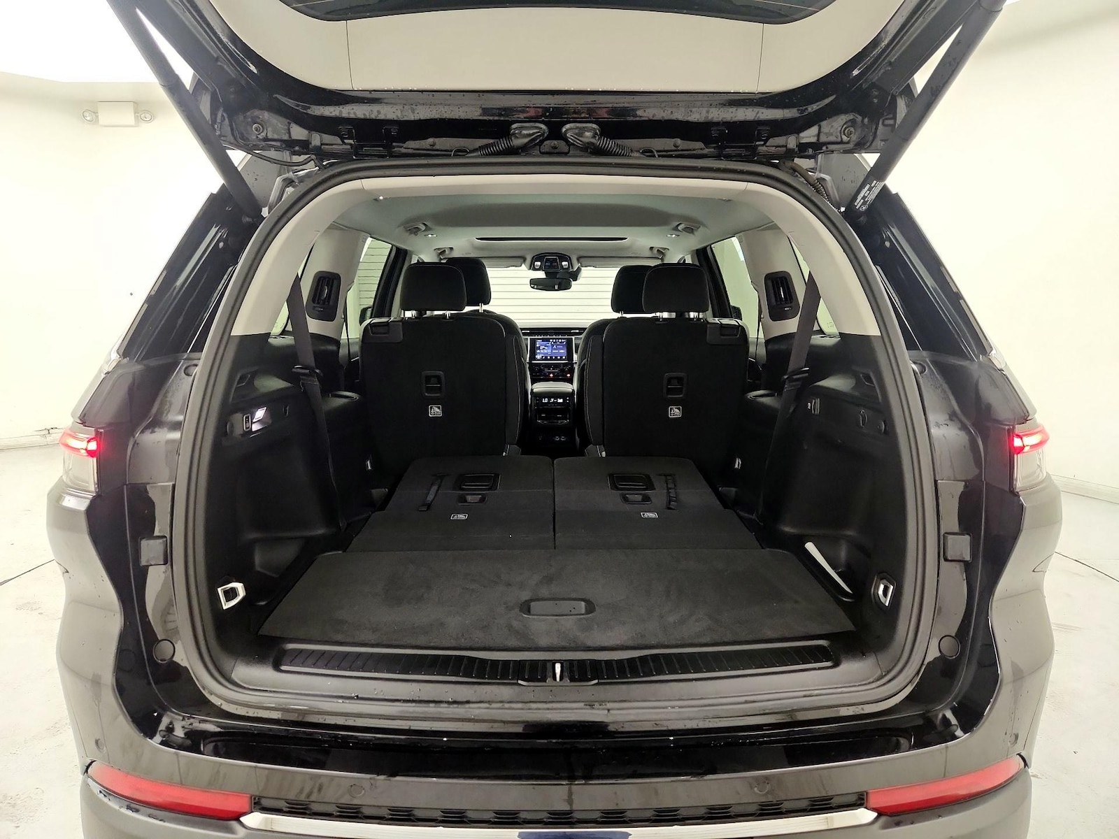 2022 Jeep Grand Cherokee L Laredo - Photo 24