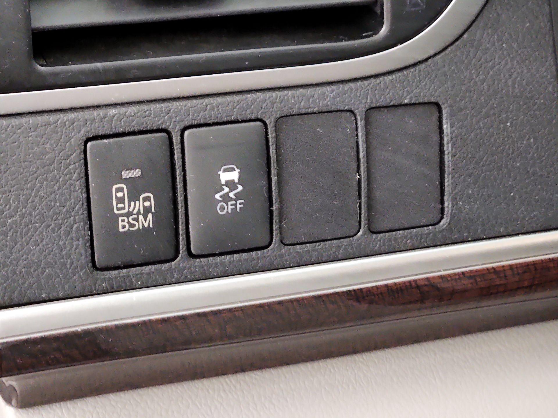 Thumbnail: 2014 Toyota Camry - 13