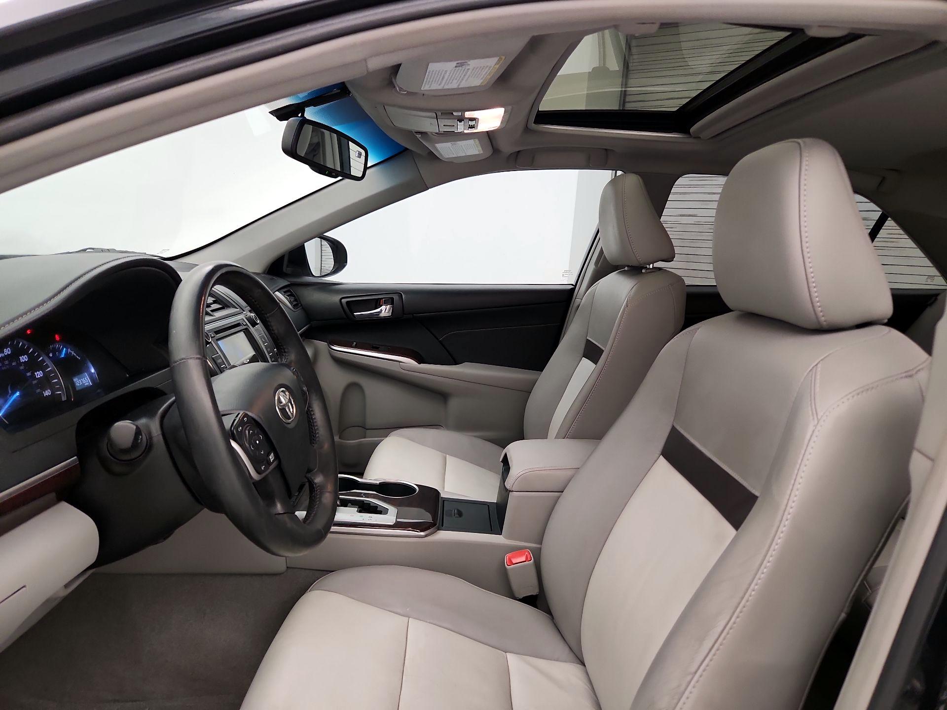 Thumbnail: 2014 Toyota Camry - 19