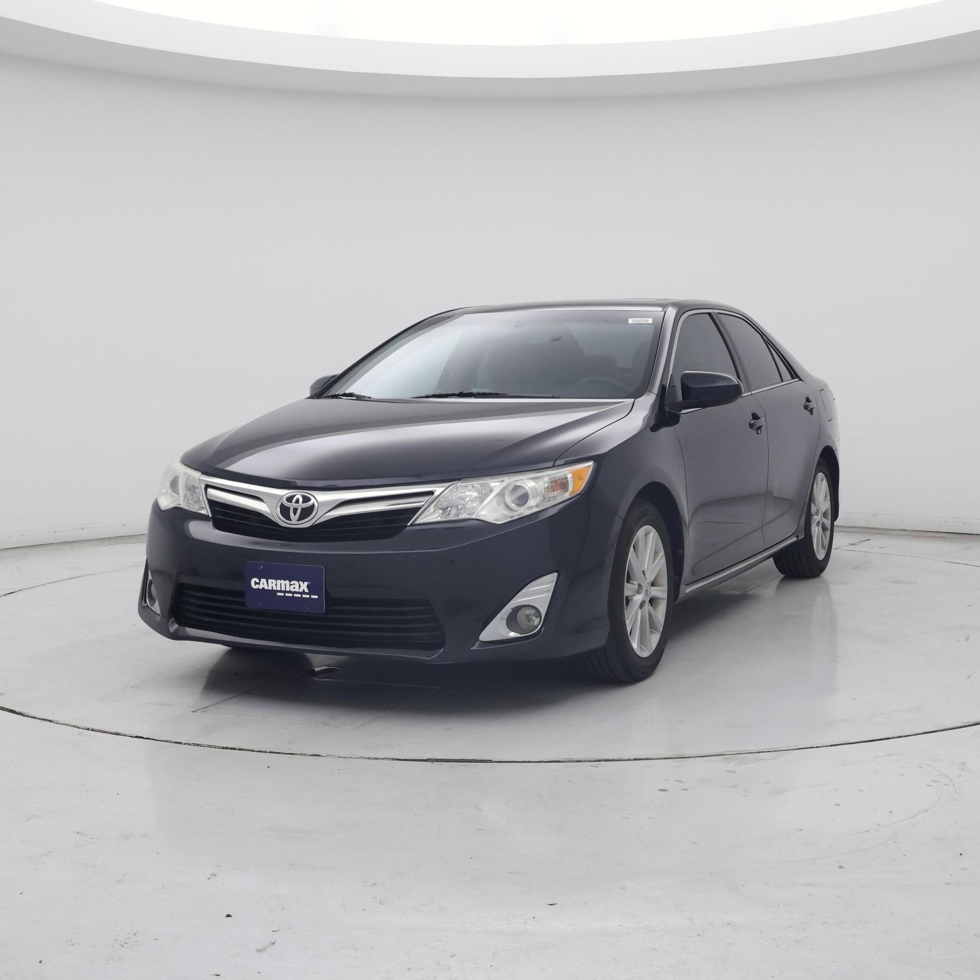 Thumbnail: 2014 Toyota Camry - 4