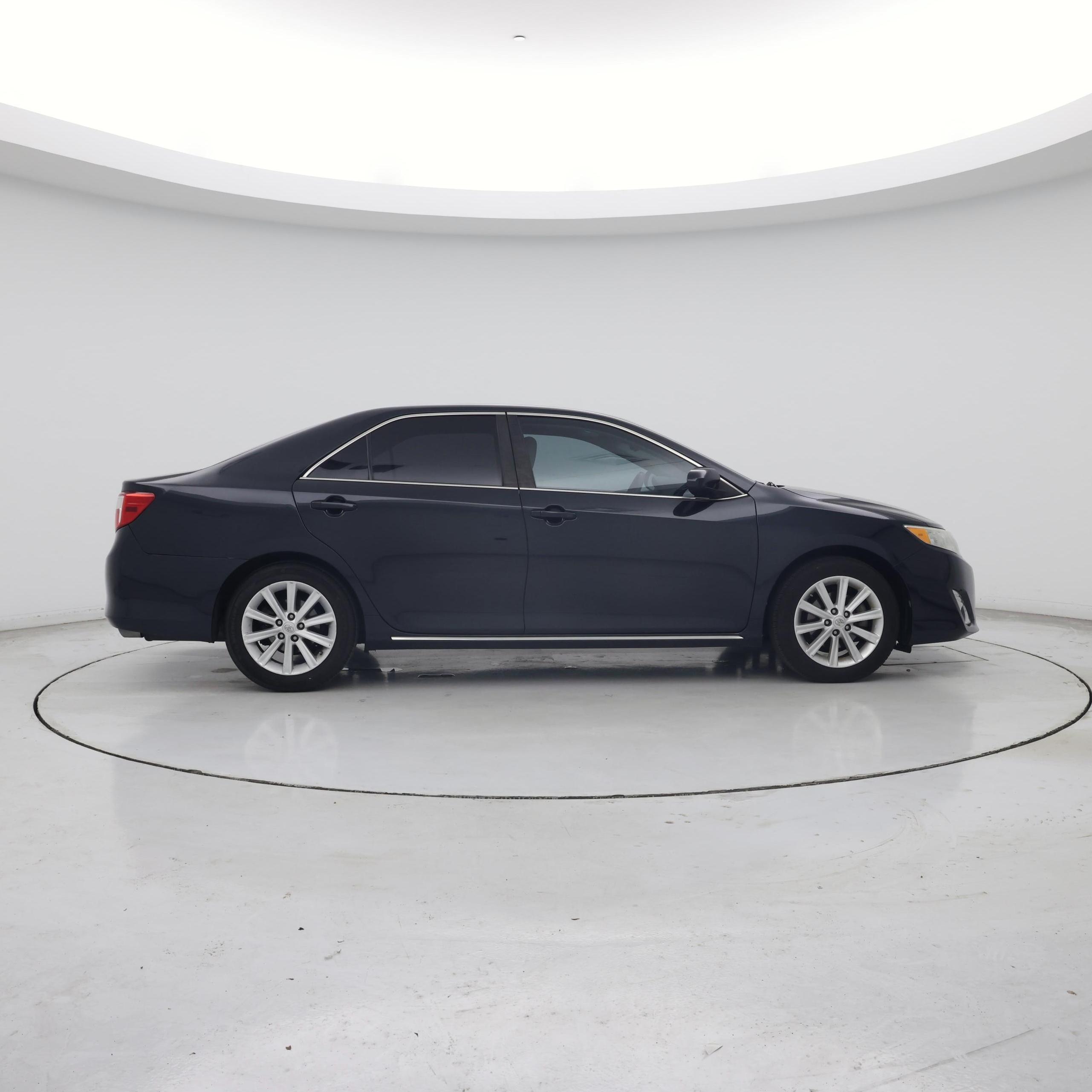 Thumbnail: 2014 Toyota Camry - 7