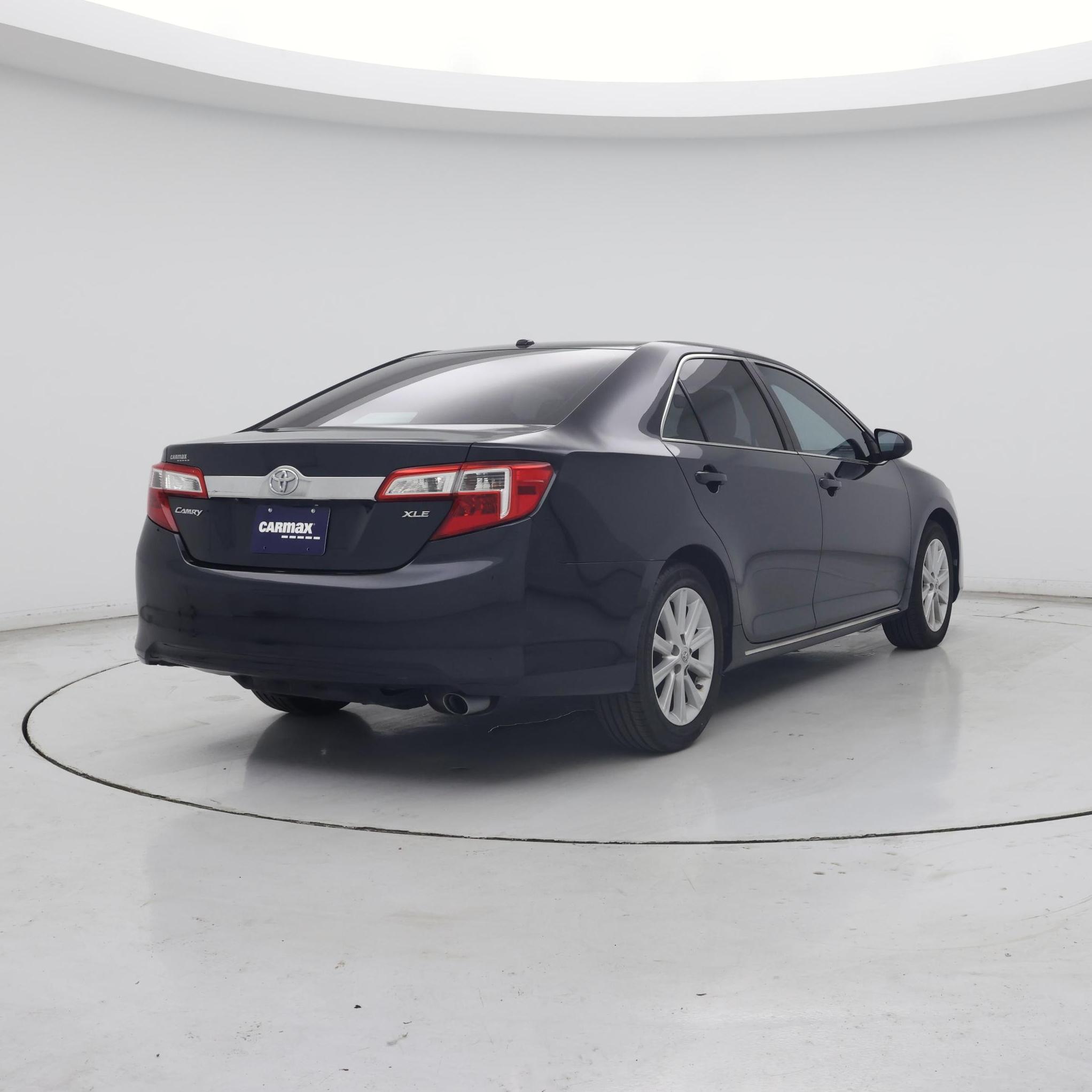 Thumbnail: 2014 Toyota Camry - 8