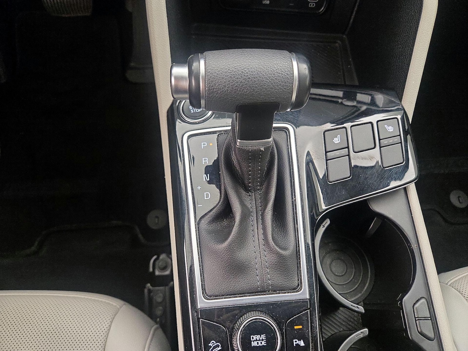 2023 Kia Sportage EX - Photo 19