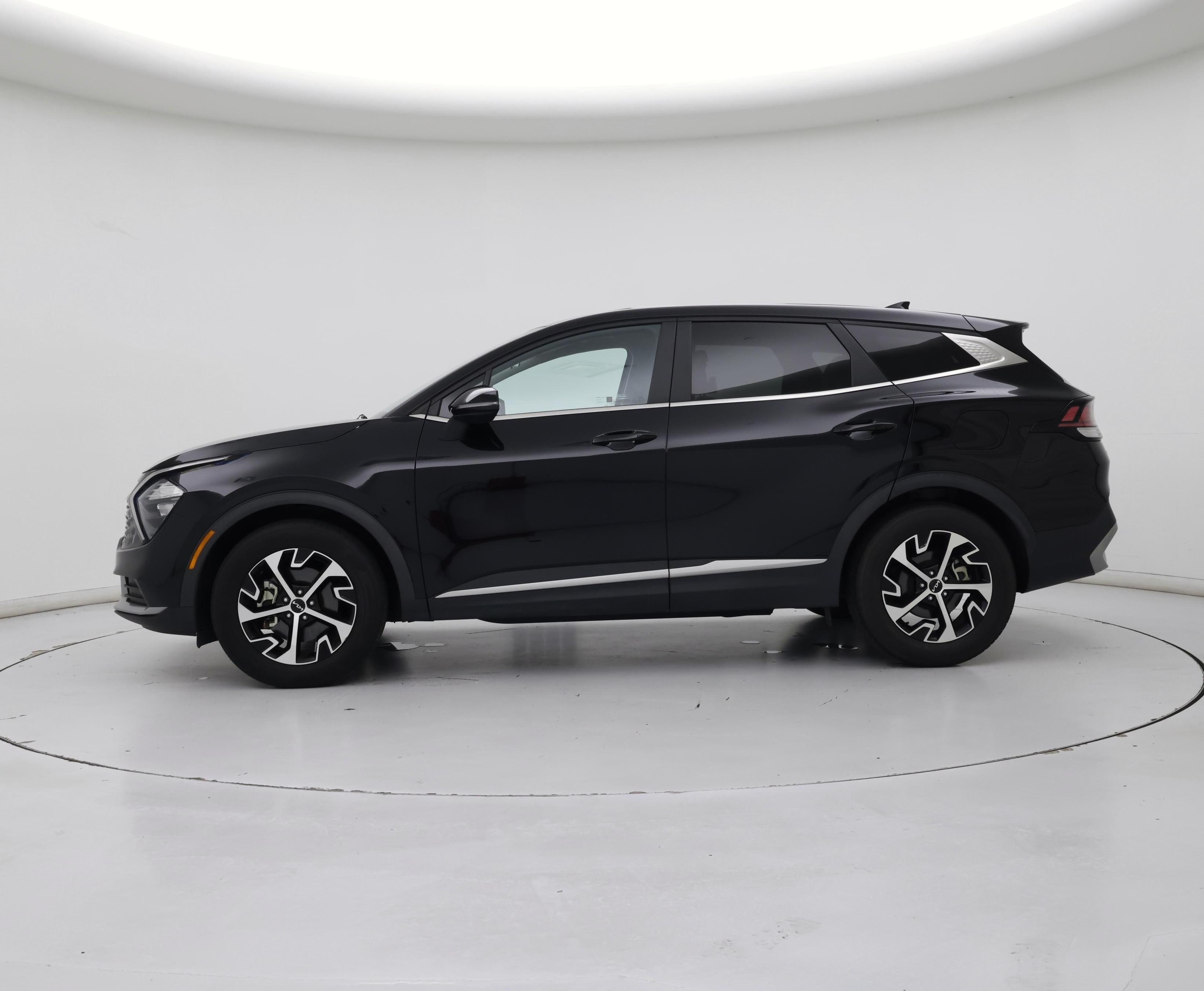 Thumbnail: 2023 Kia Sportage - 3