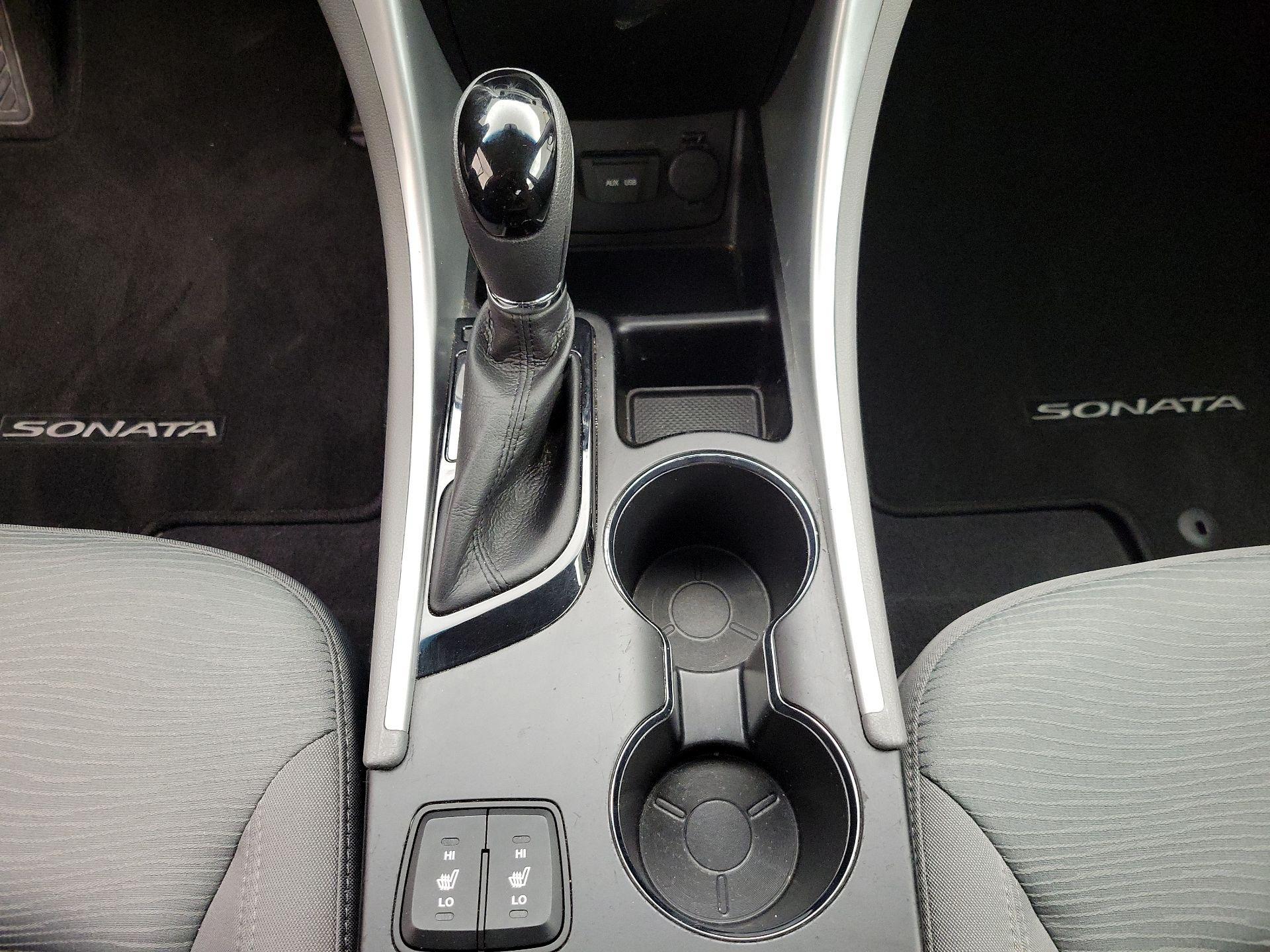 Thumbnail: 2015 Hyundai Sonata - 17