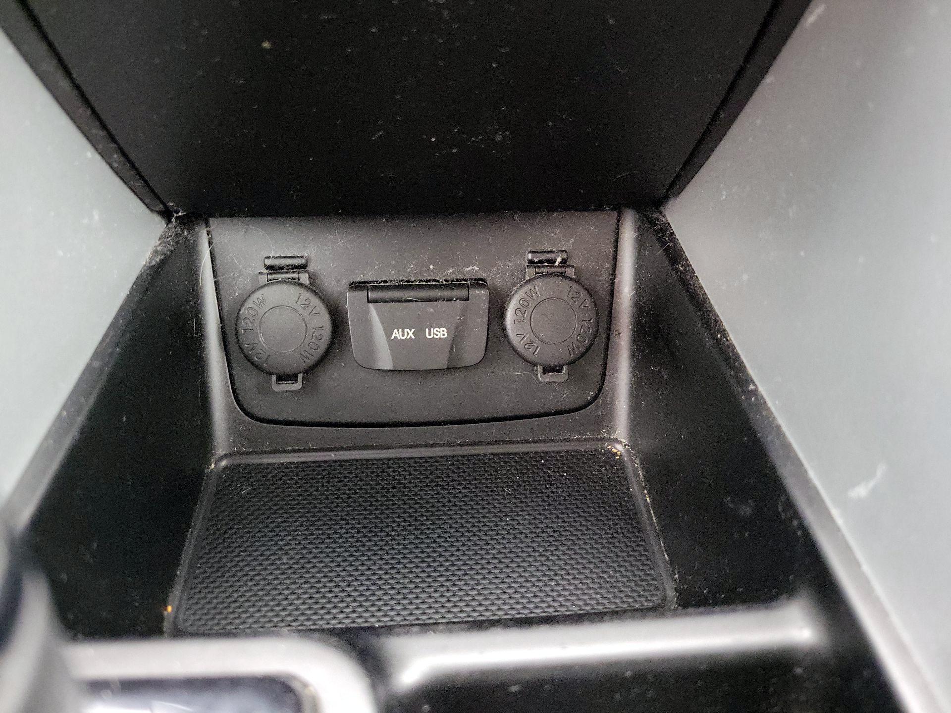 Thumbnail: 2015 Hyundai Sonata - 18